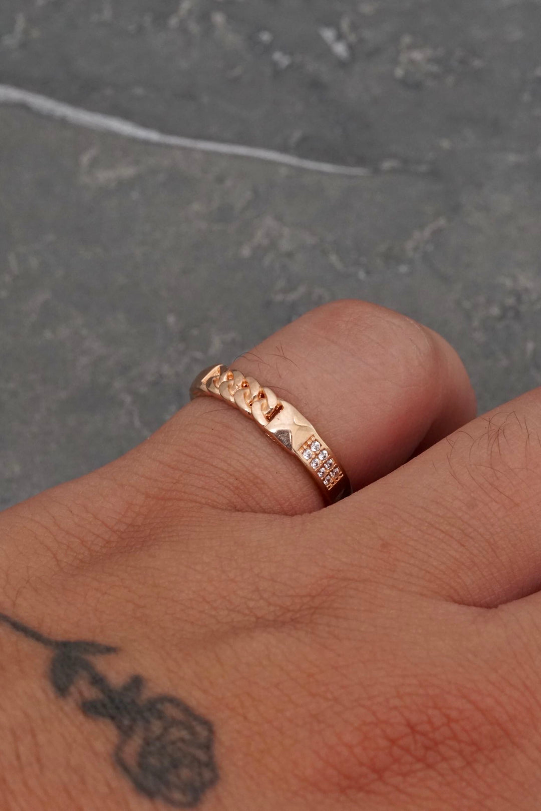 Anillo con swarovski blanco 2.3gr / Talla 6 3/4 — Oro Rosado