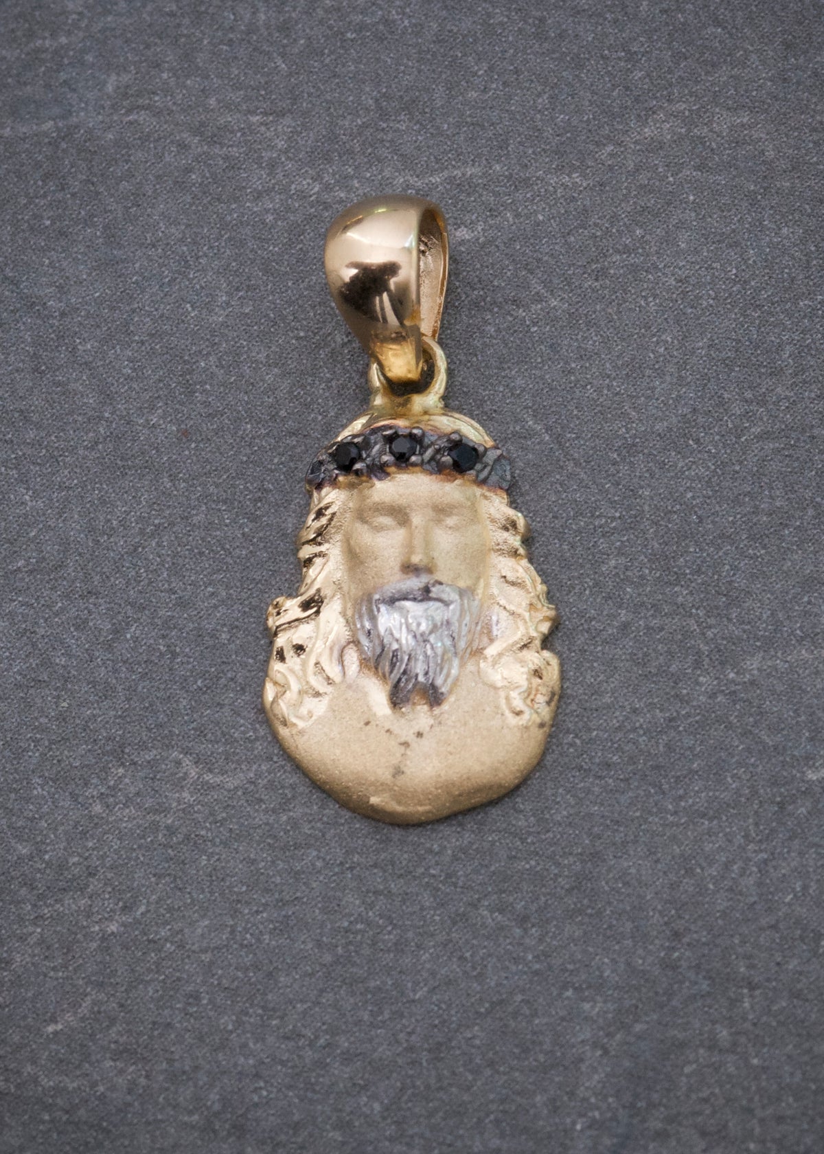 Dije Rostro de Jesus 1.65gr / 2.2cm / 10mm — Oro Amarillo