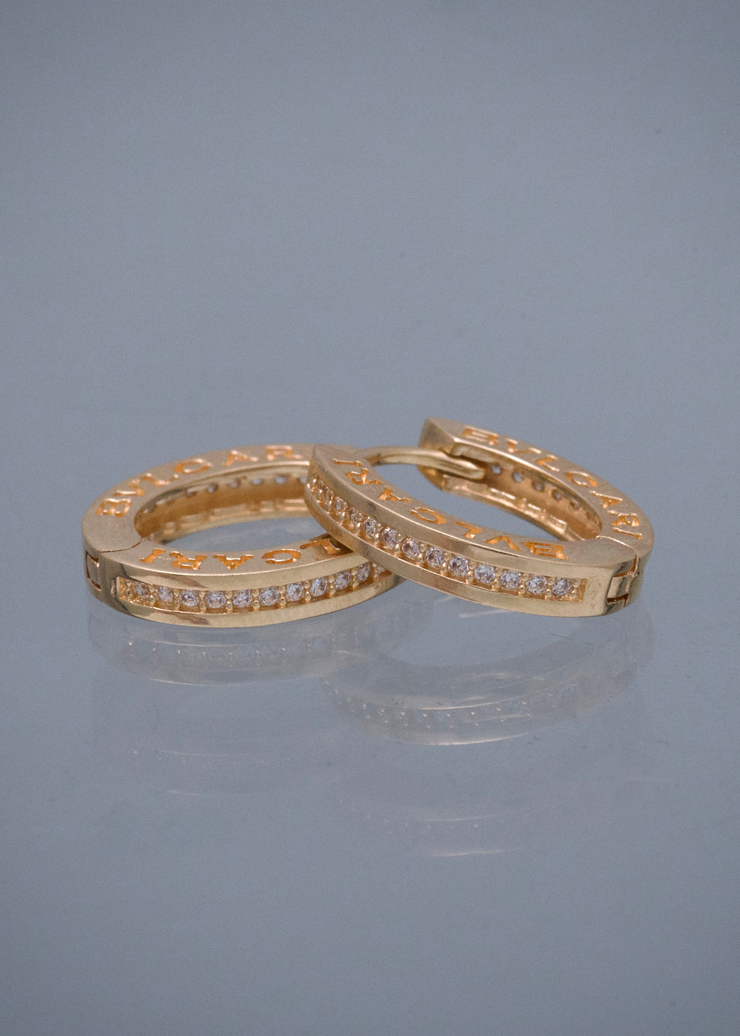 Candongas Bv con Swarovski Blanco 4.15gr / 1.5cm / 2.7mm — Oro Amarillo