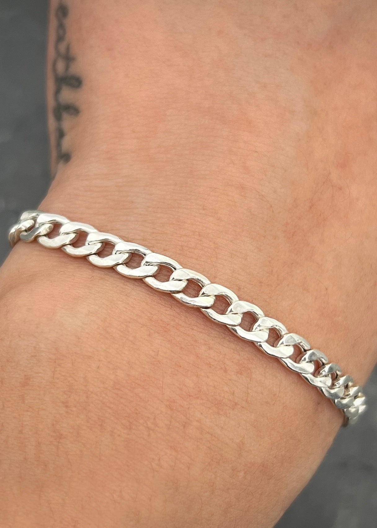 Pulso cubano 3.7gr / Largo 19.5cm / Plata P