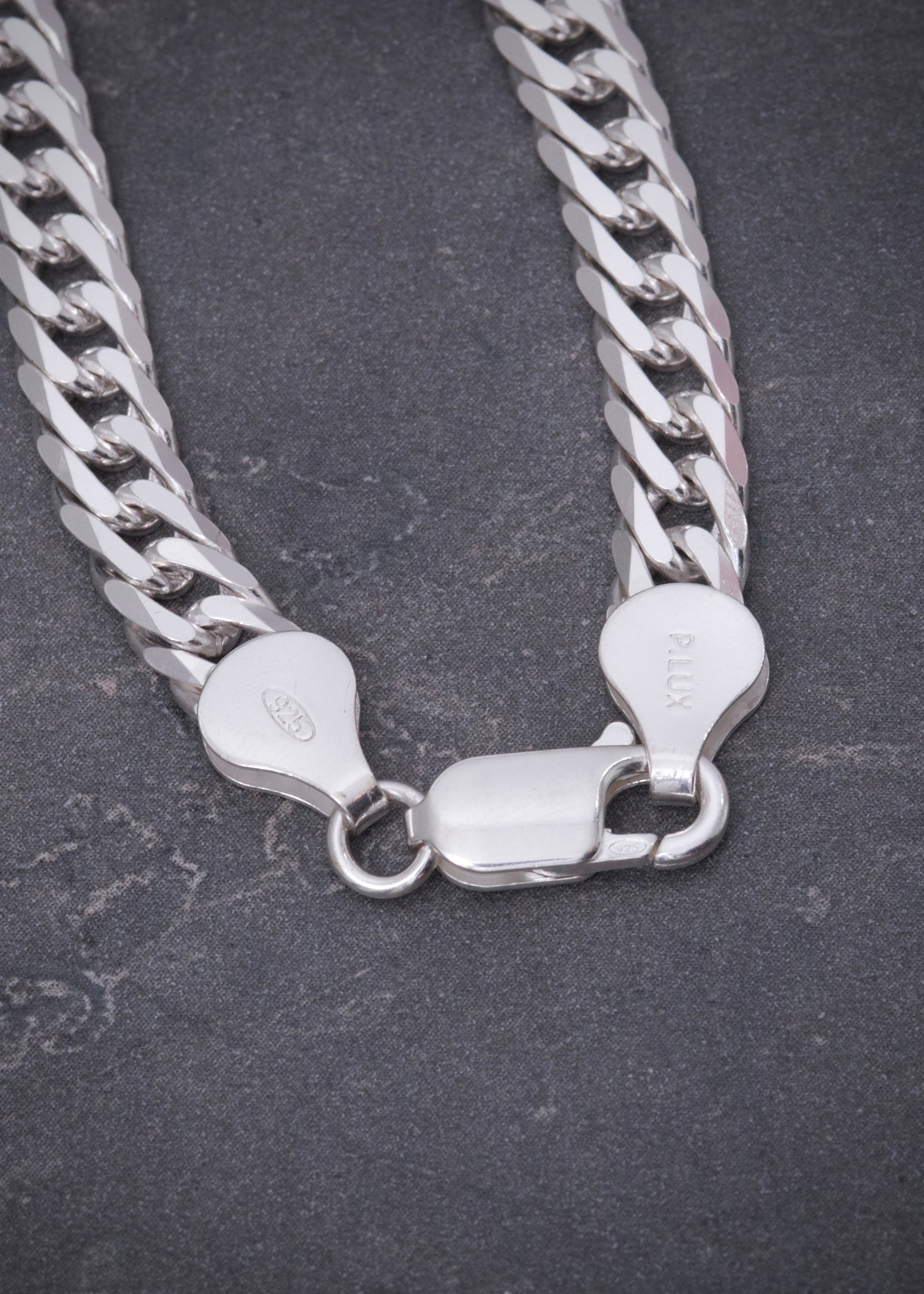 Cadena cubana 28.65gr / Largo 50cm / — — Plata