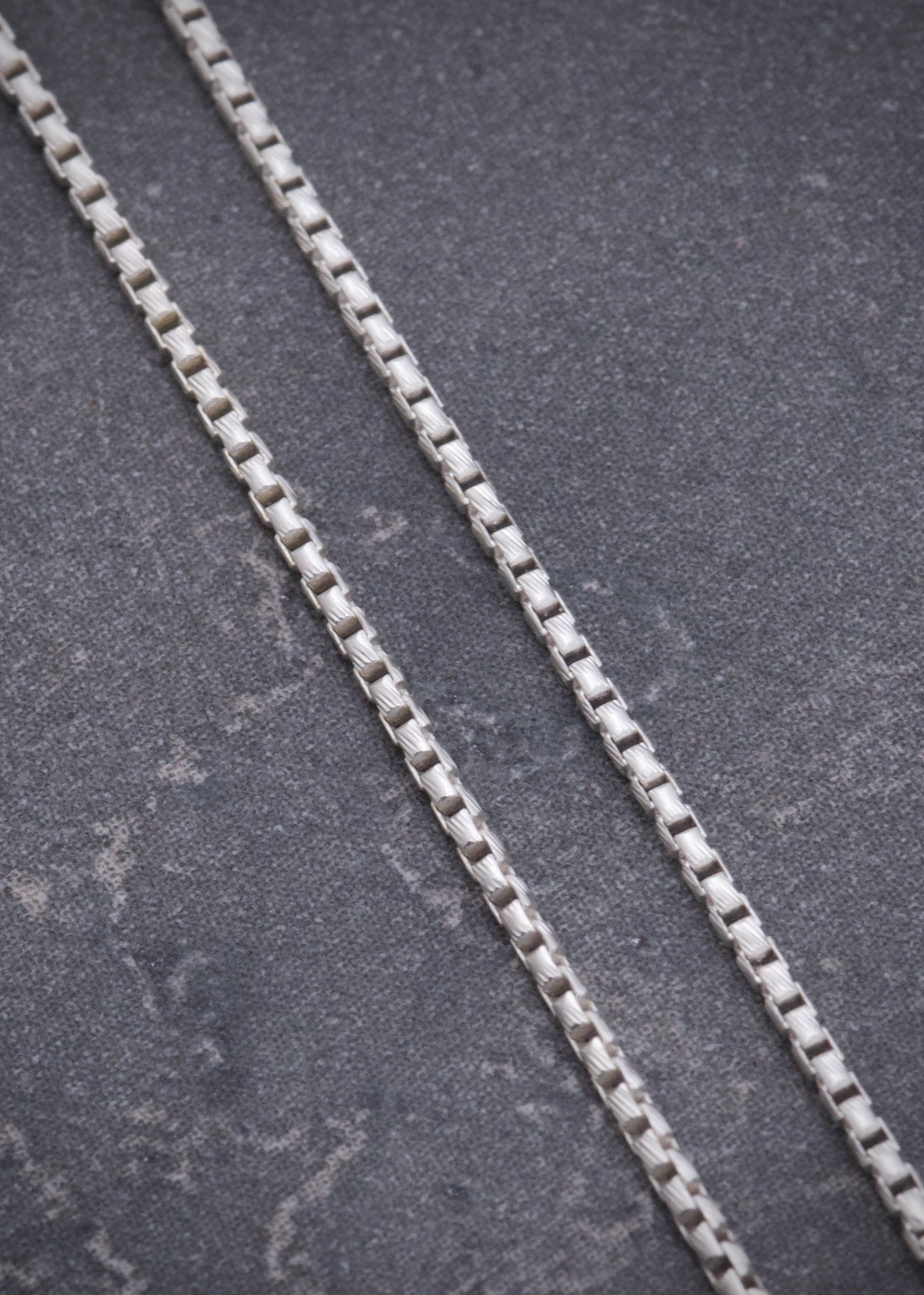 Cadena veneciana 1.95gr / Largo 40cm / — — Plata