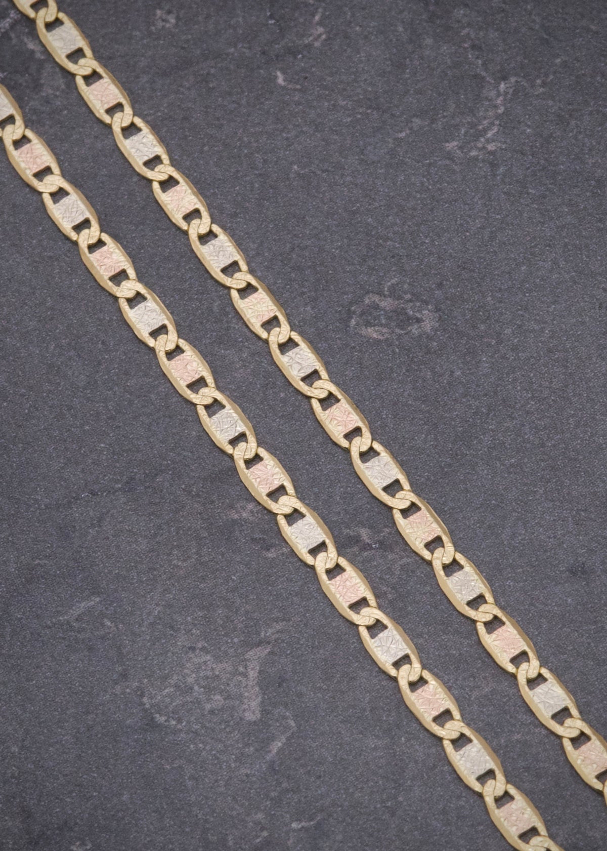 Cadena Plana 5.25gr / 45cm / 2.6mm — Tres Oros