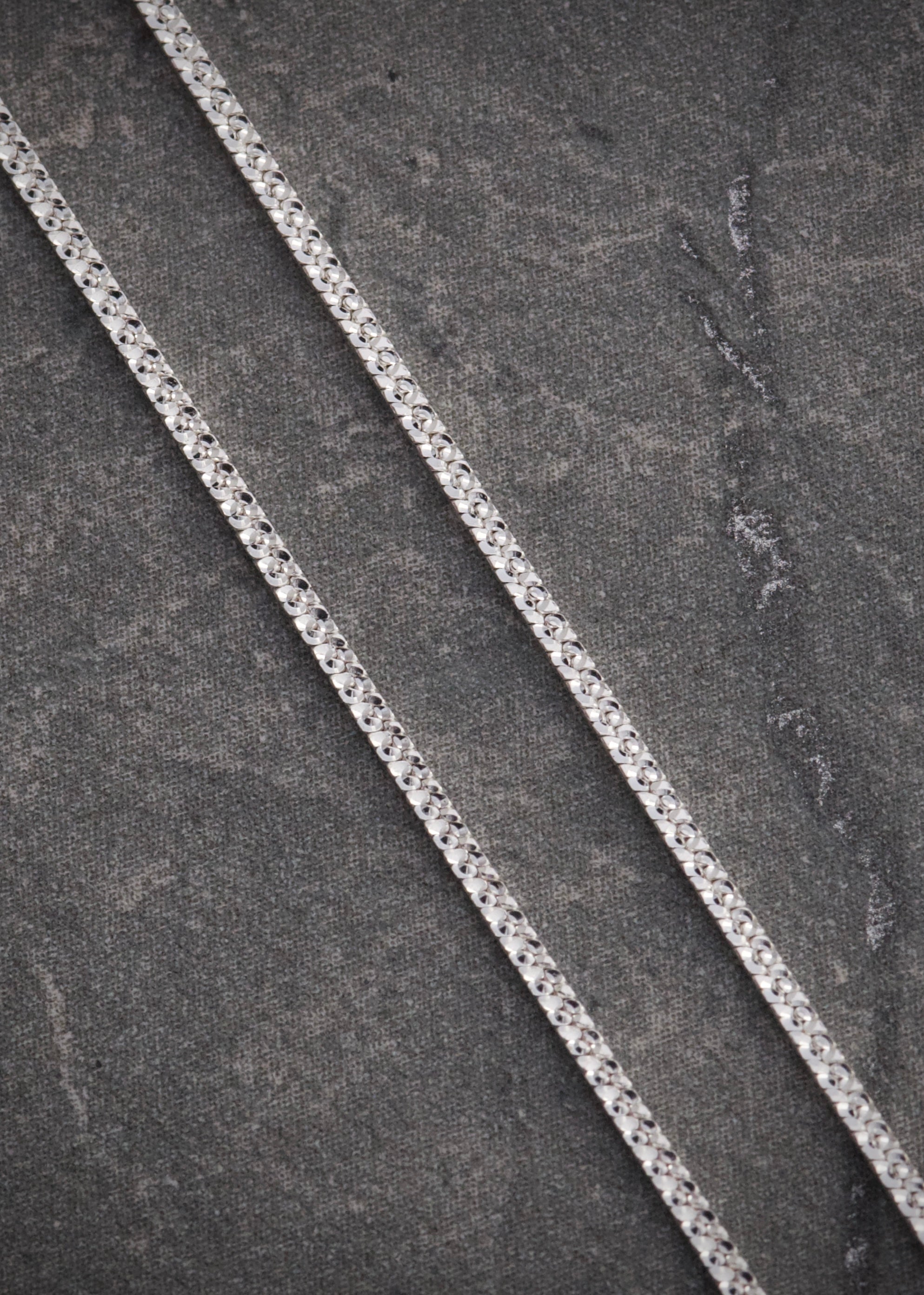 Cadena franco especial 3.75gr / Largo 45cm / — — Plata