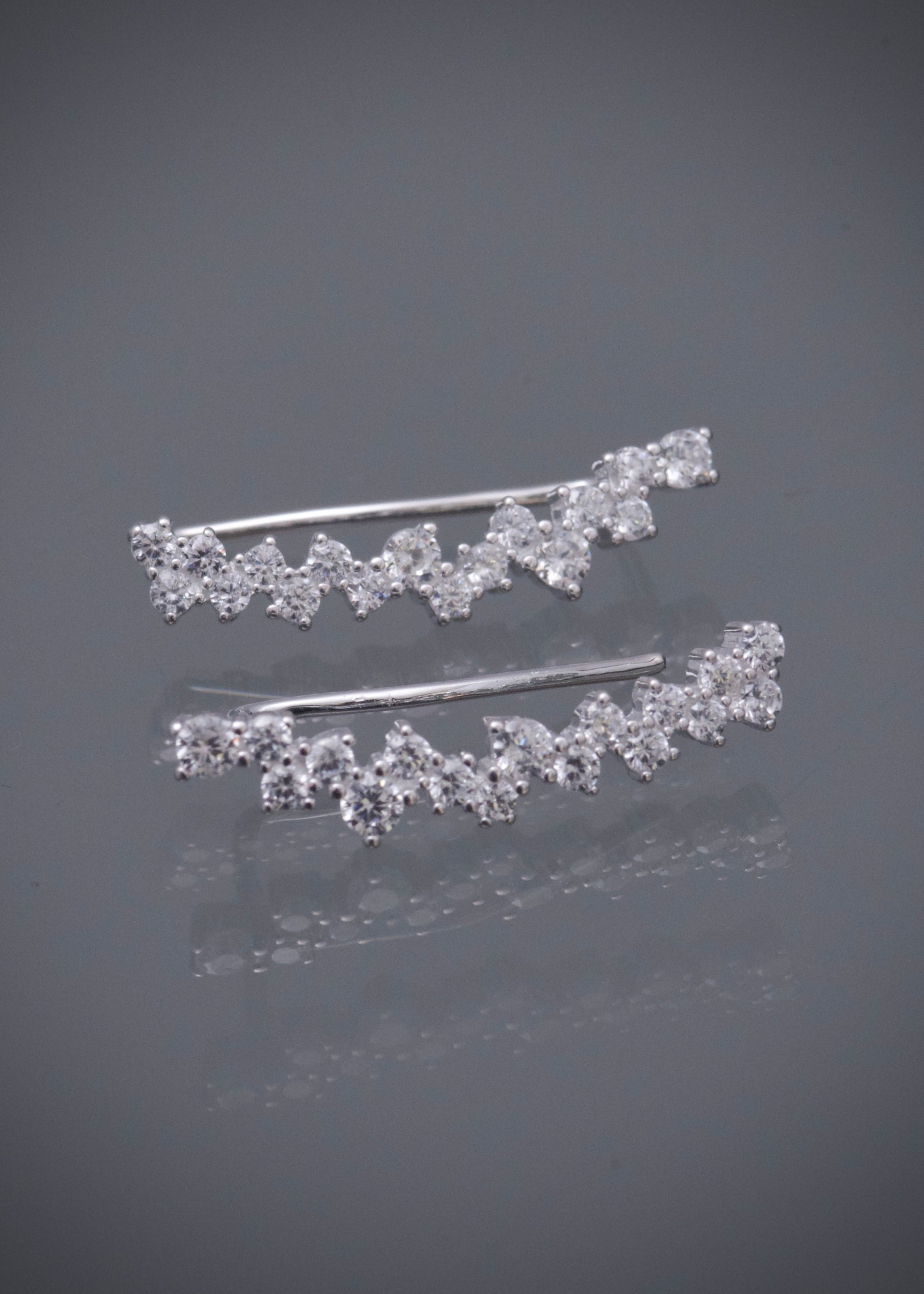 topos con swarovski blanco 2.65gr / Largo 2.5cm / — — Plata