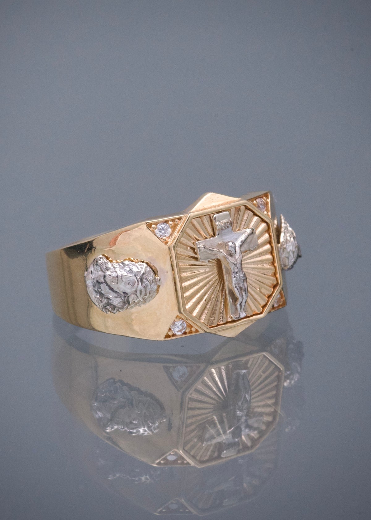 Anillo Cristo 9.05gr / Talla 10 — Dos Oros