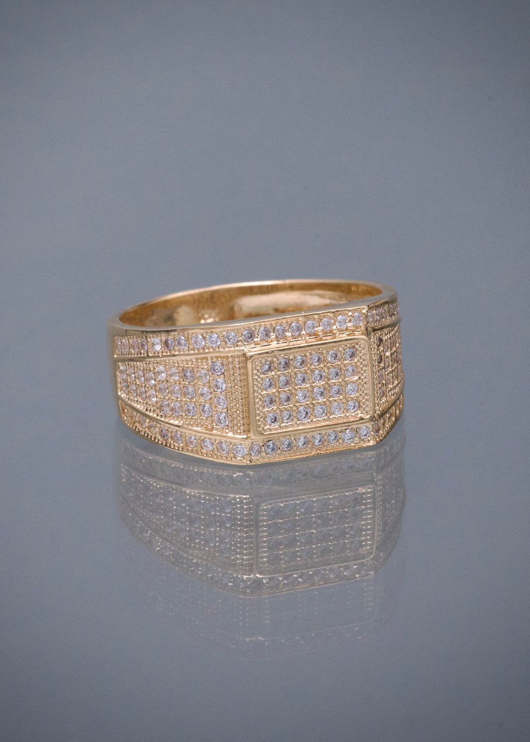 Anillo con Swarovski Blanco 5.7gr / Talla 9 1/4 — Oro Amarillo