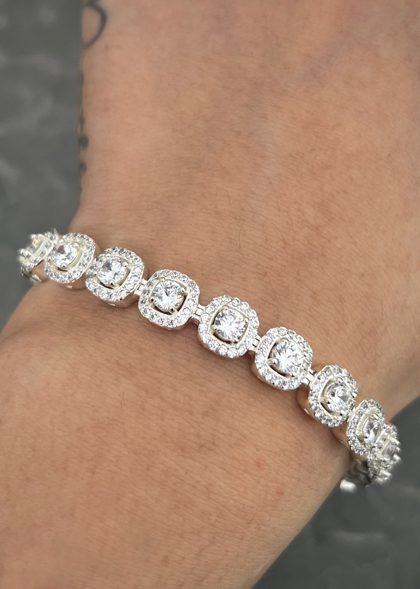 Pulso tenis con swarovski blanco 23.2gr / Largo 19cm / Plata B