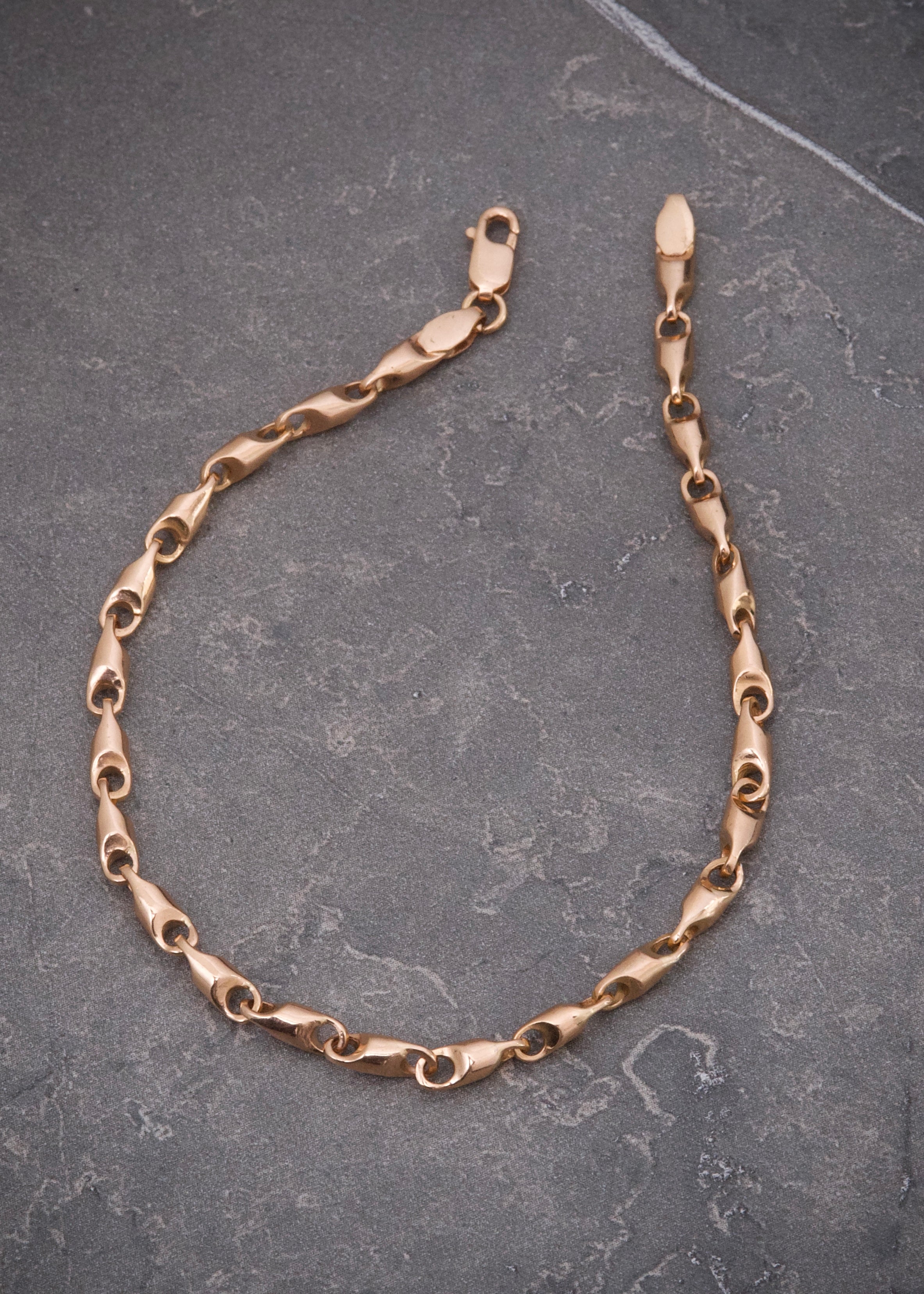 Pulso rustico 9.3gr / Largo 19cm / Oro Rosado Nac M