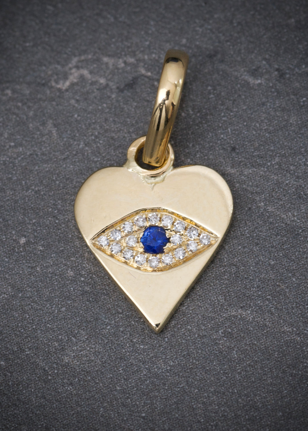 Dije corazon con swarovski blanco y azul 1.5gr / Largo 1.9cm — Oro Amarillo