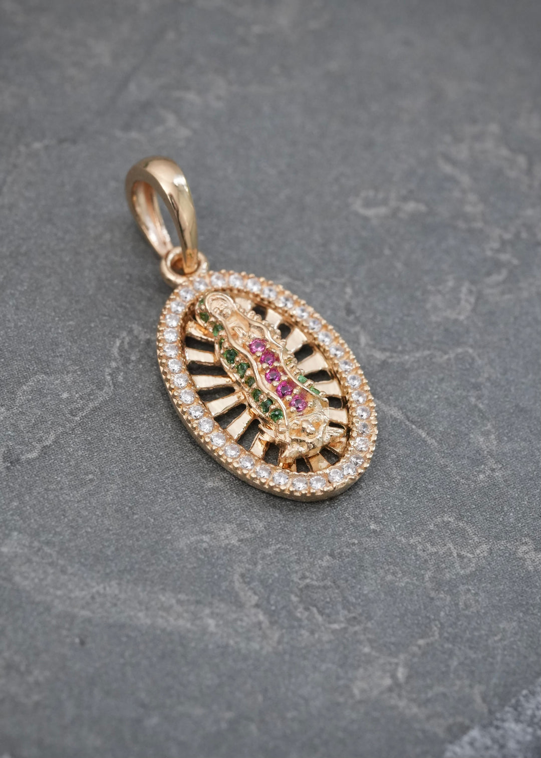 Dije Virgen de Guadalupe con Swarovski 2.35gr / 2.5cm / 12mm — Oro Amarillo