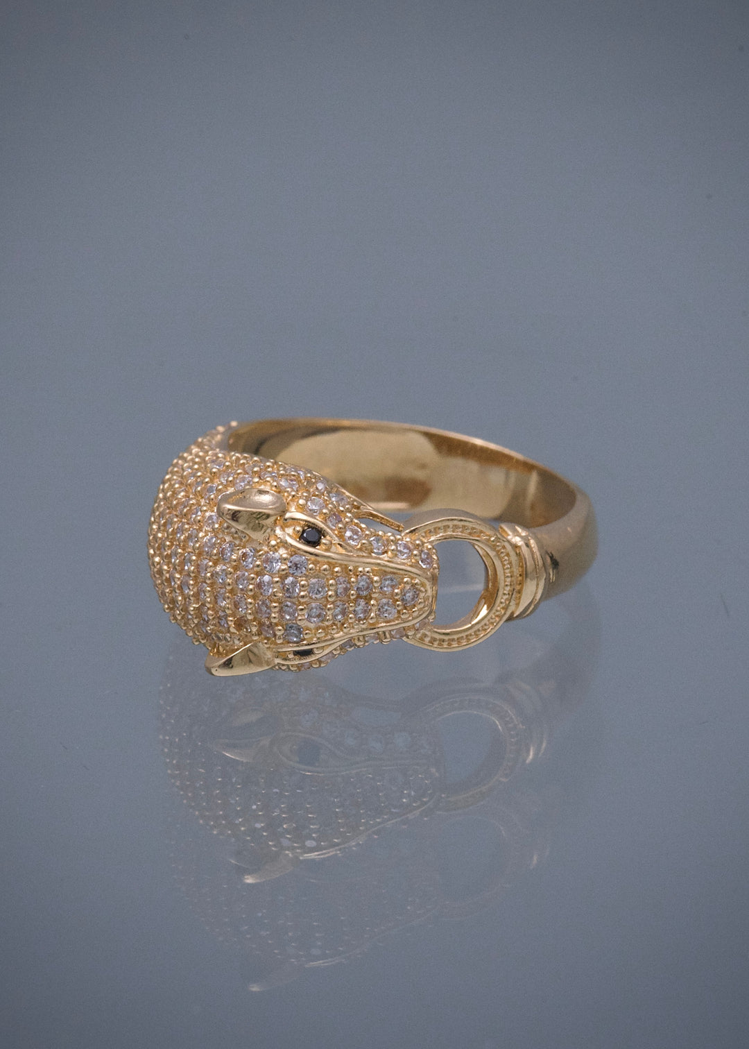 Anillo Pantera con Swarovski Blanco y Negro 4.4gr / Talla 6 1/4 — Oro Amarillo