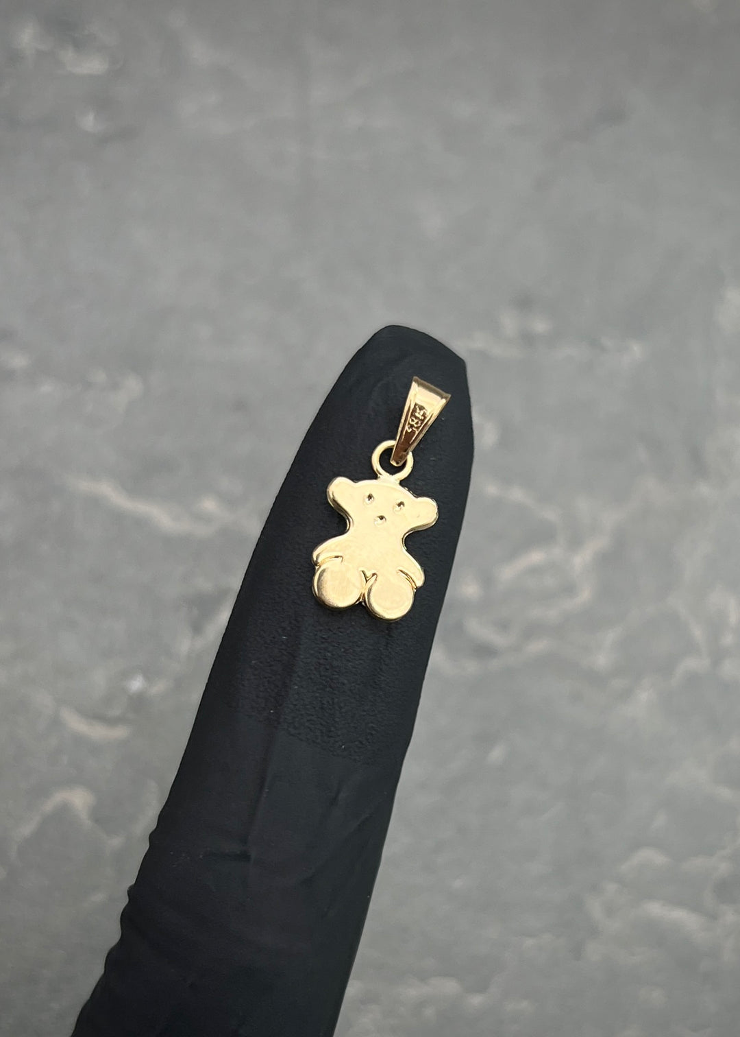 Dije Oso Th 0.45gr / 1.7cm / 8.2mm — Oro Amarillo