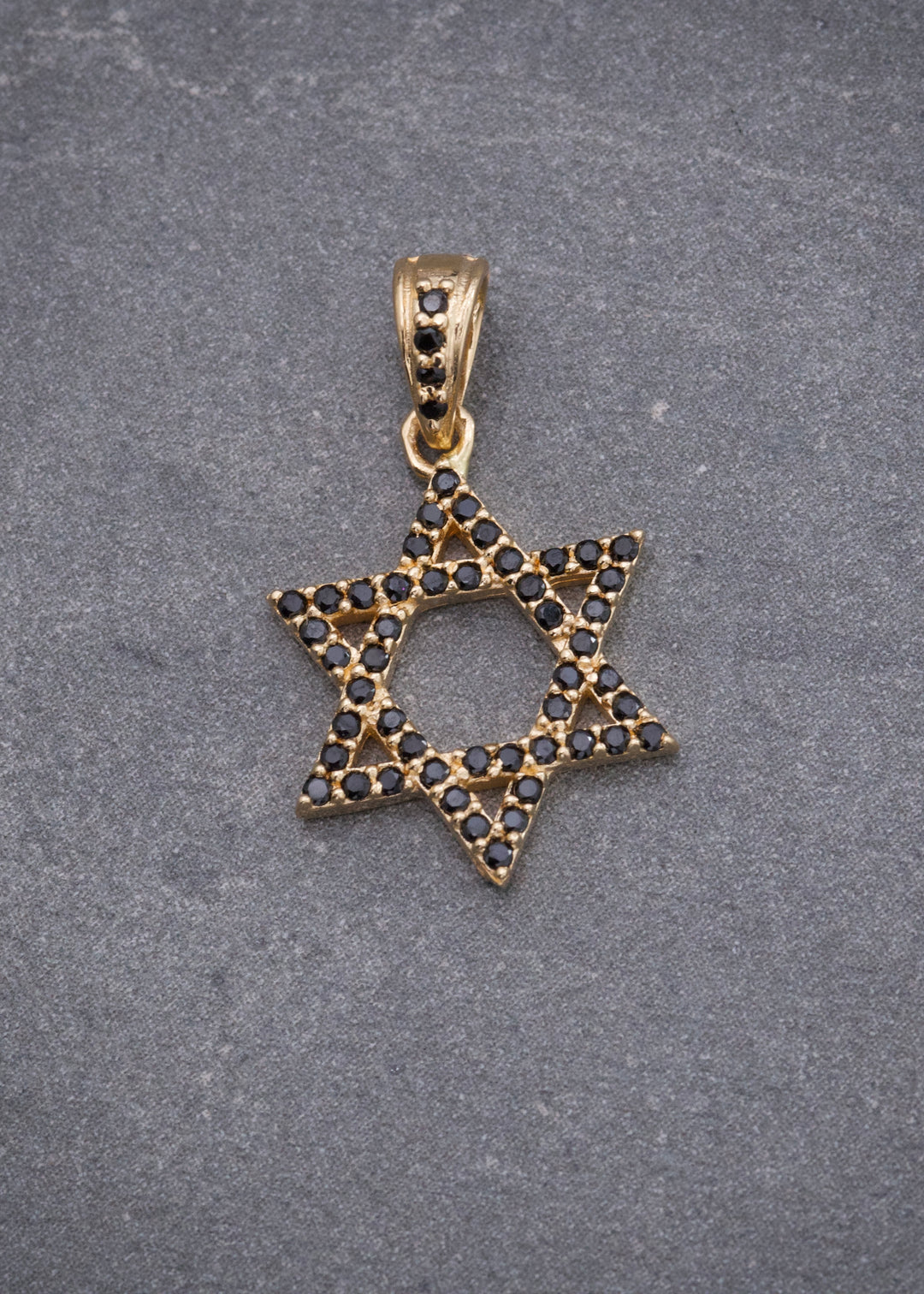 Dije Estrella de David con Swarovski Negro 1.5gr / 2.1cm / 12mm — Oro Amarillo
