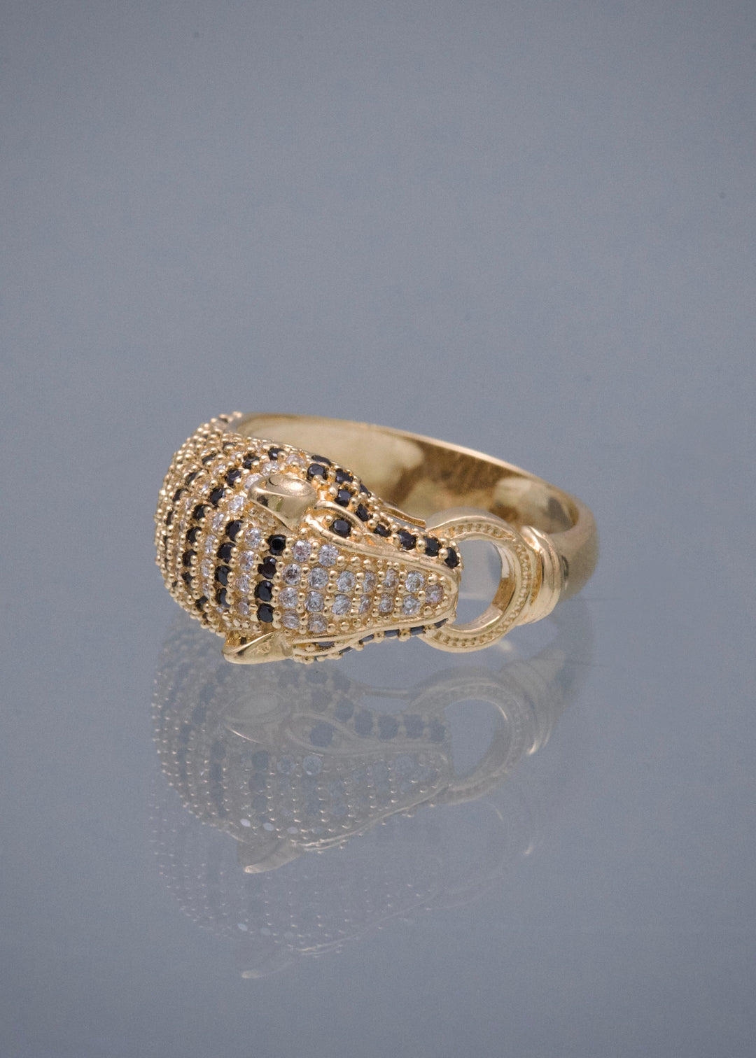 Anillo Pantera con Swarovski Negro y Blanco 4.4gr / Talla 5 3/4 — Oro Amarillo