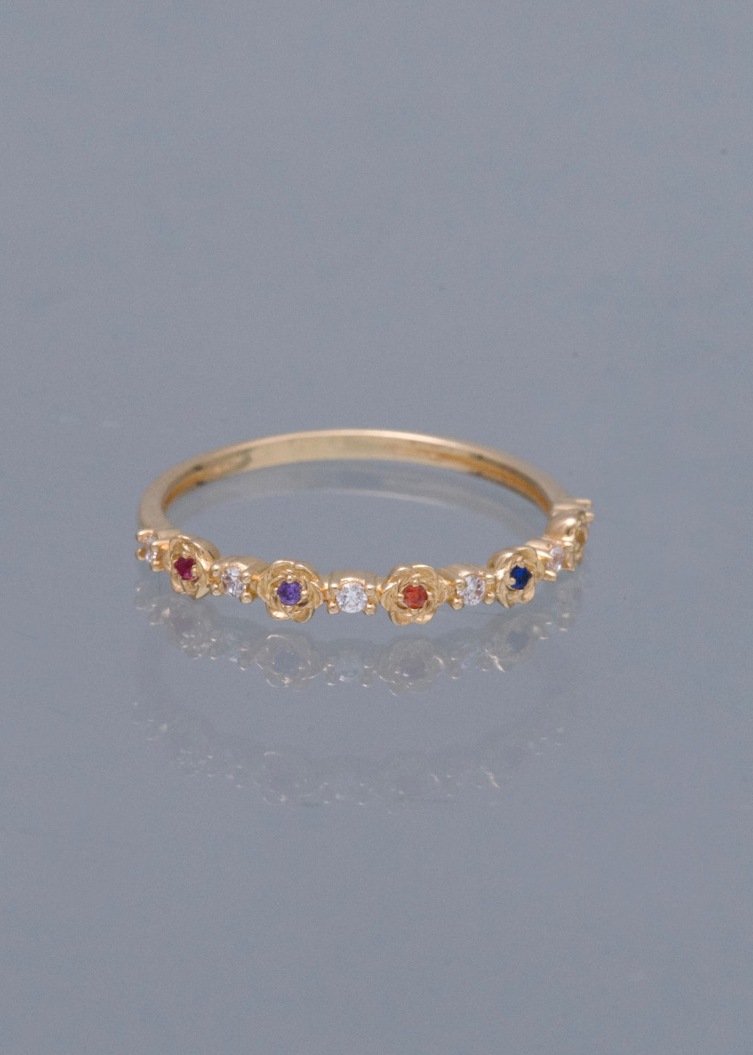 Anillo con Swarovski Multicolor 1.25gr / Talla 5 3/4 — Oro Amarillo