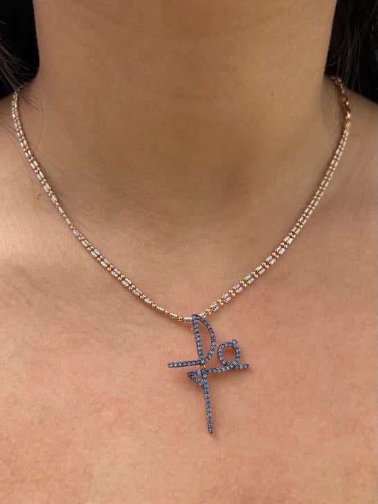 Dije fe con swarovski azul 2.8gr / Largo 3.7cm / Oro Rosado Nac P