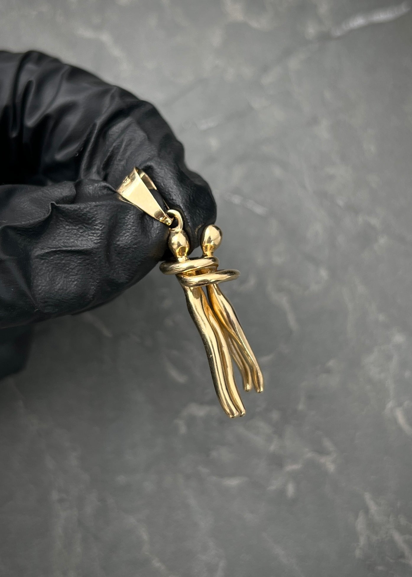 Dije pareja 5.85gr / Largo 3.6cm / Oro Amarillo Nac M