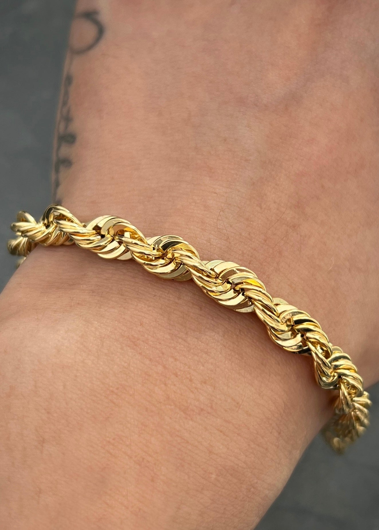 Pulso lazo 8.55gr / Largo 20cm — Oro Amarillo