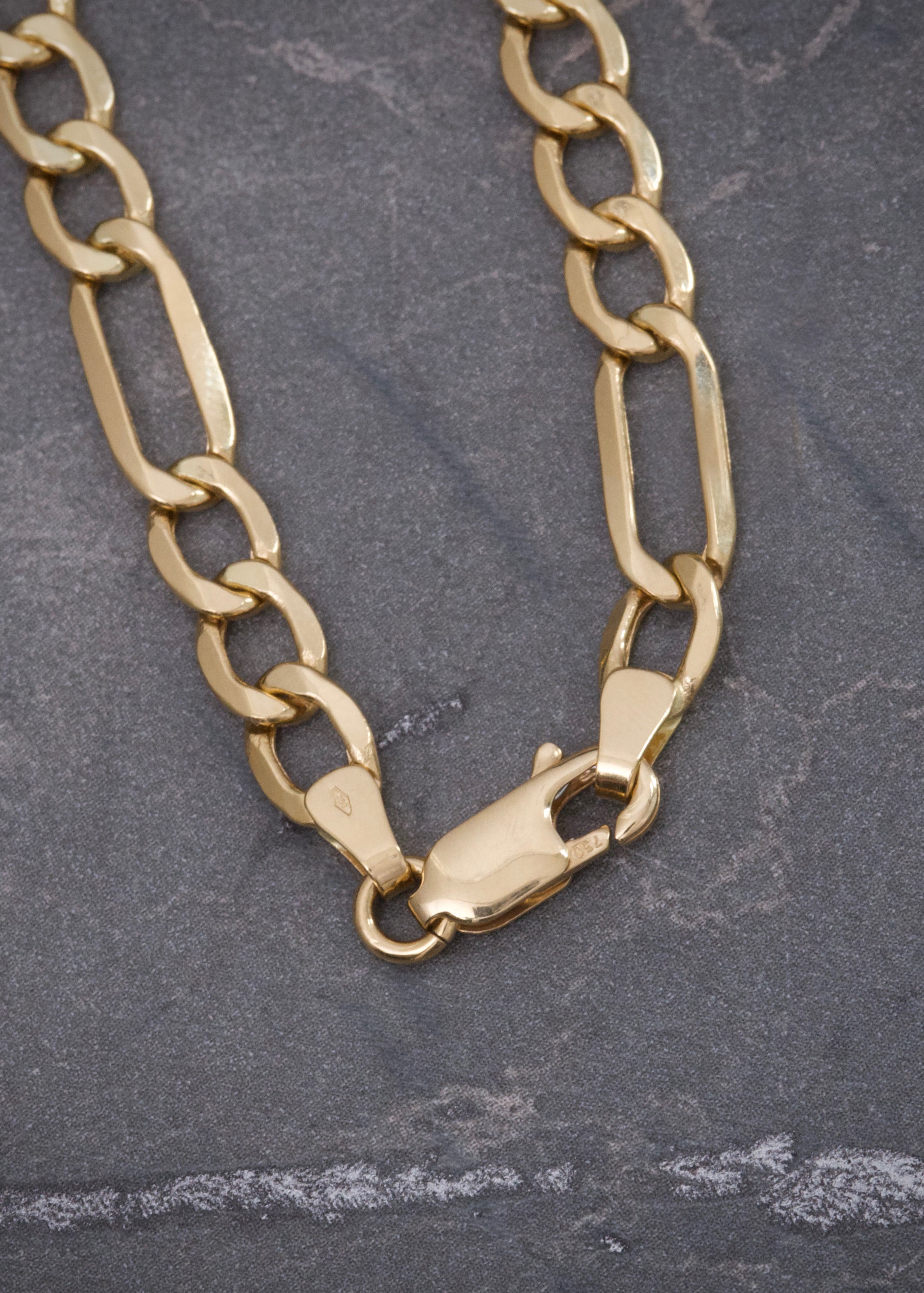 Cadena figaro 10.7gr / Largo 60cm — Oro Amarillo