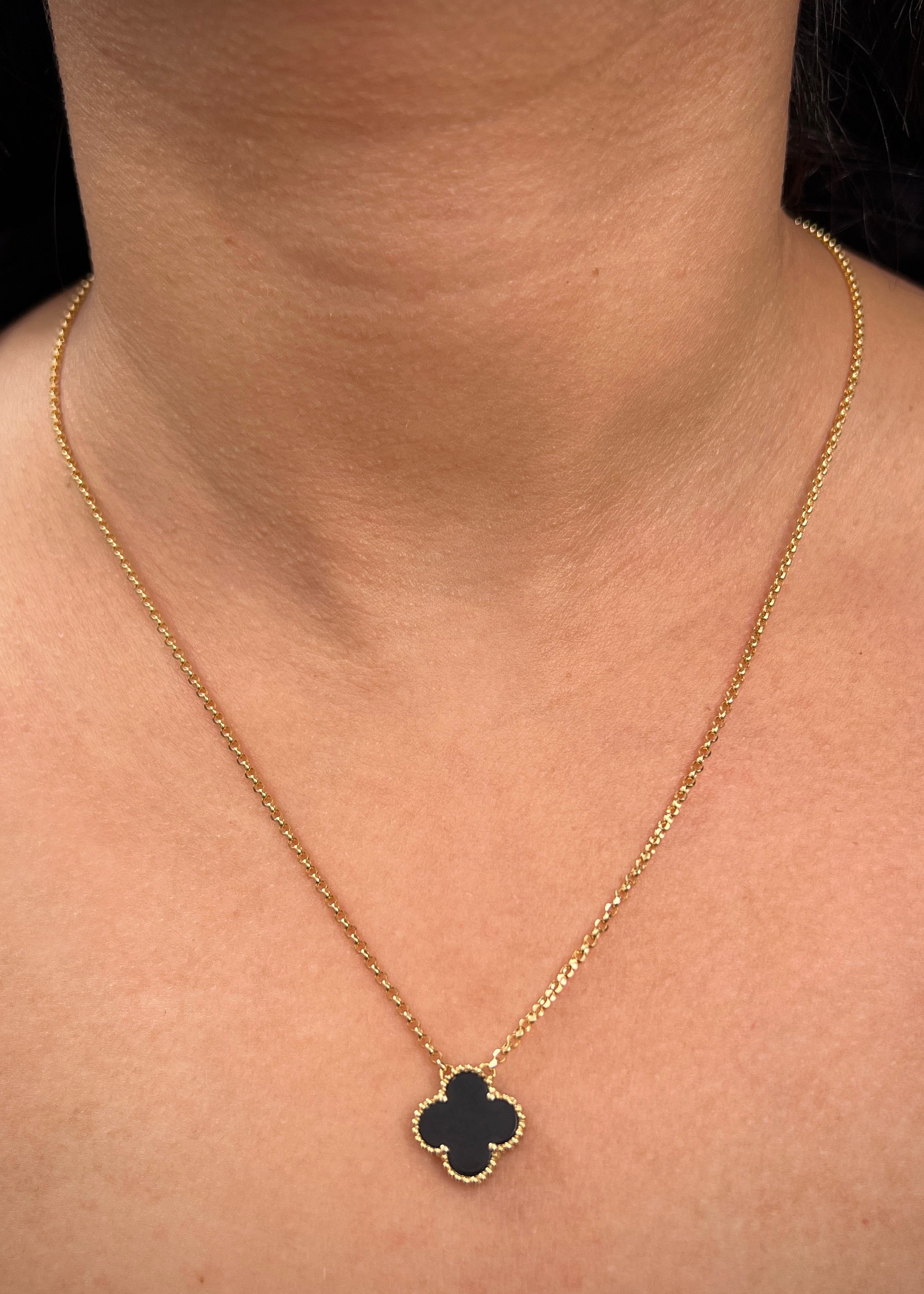 Cadena lucky clover piedra negra 4gr / Largo 50cm / Oro Amarillo italy cte M