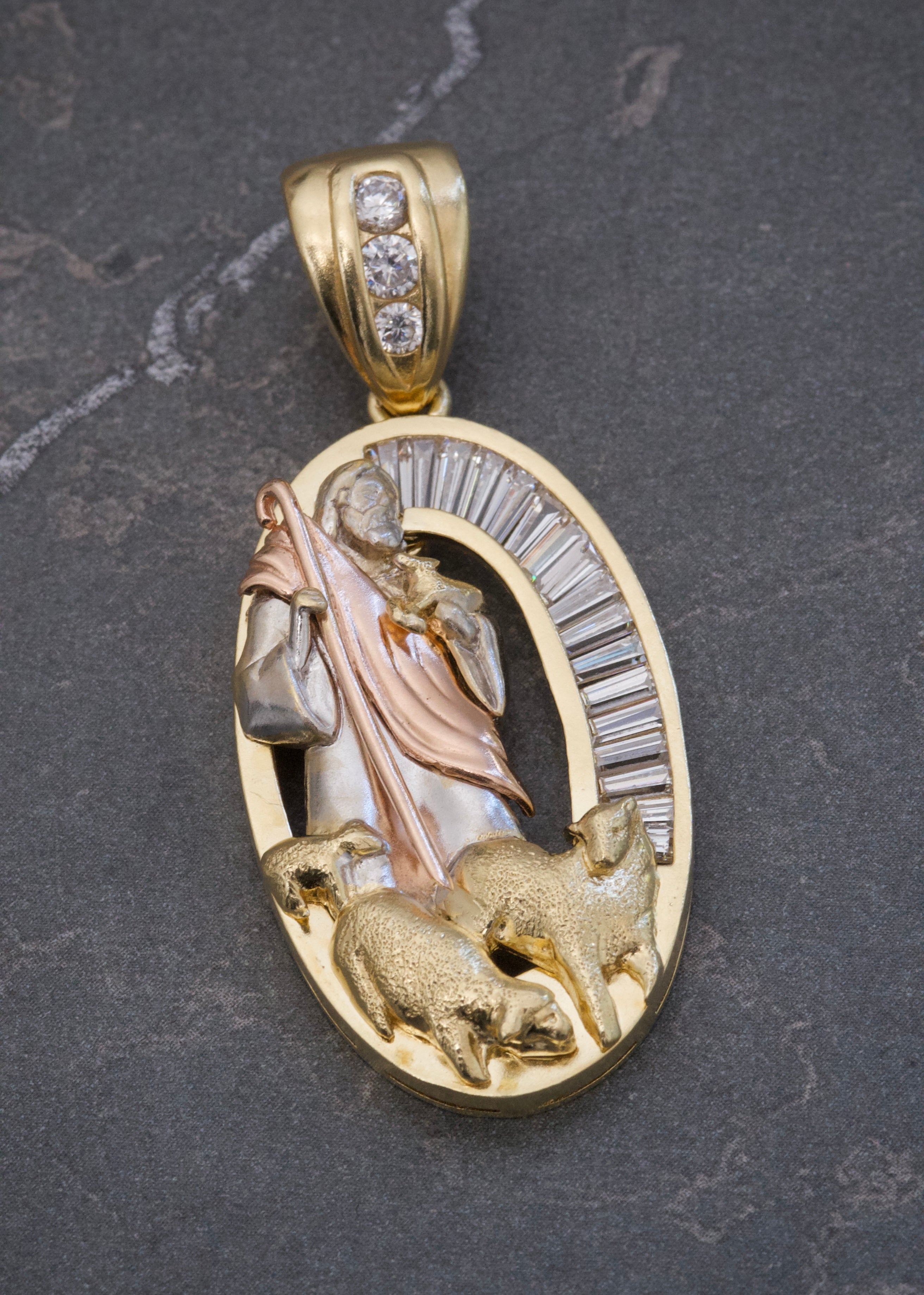 Dije el Buen Pastor 12.5gr / 5cm / 21mm — Oro Amarillo