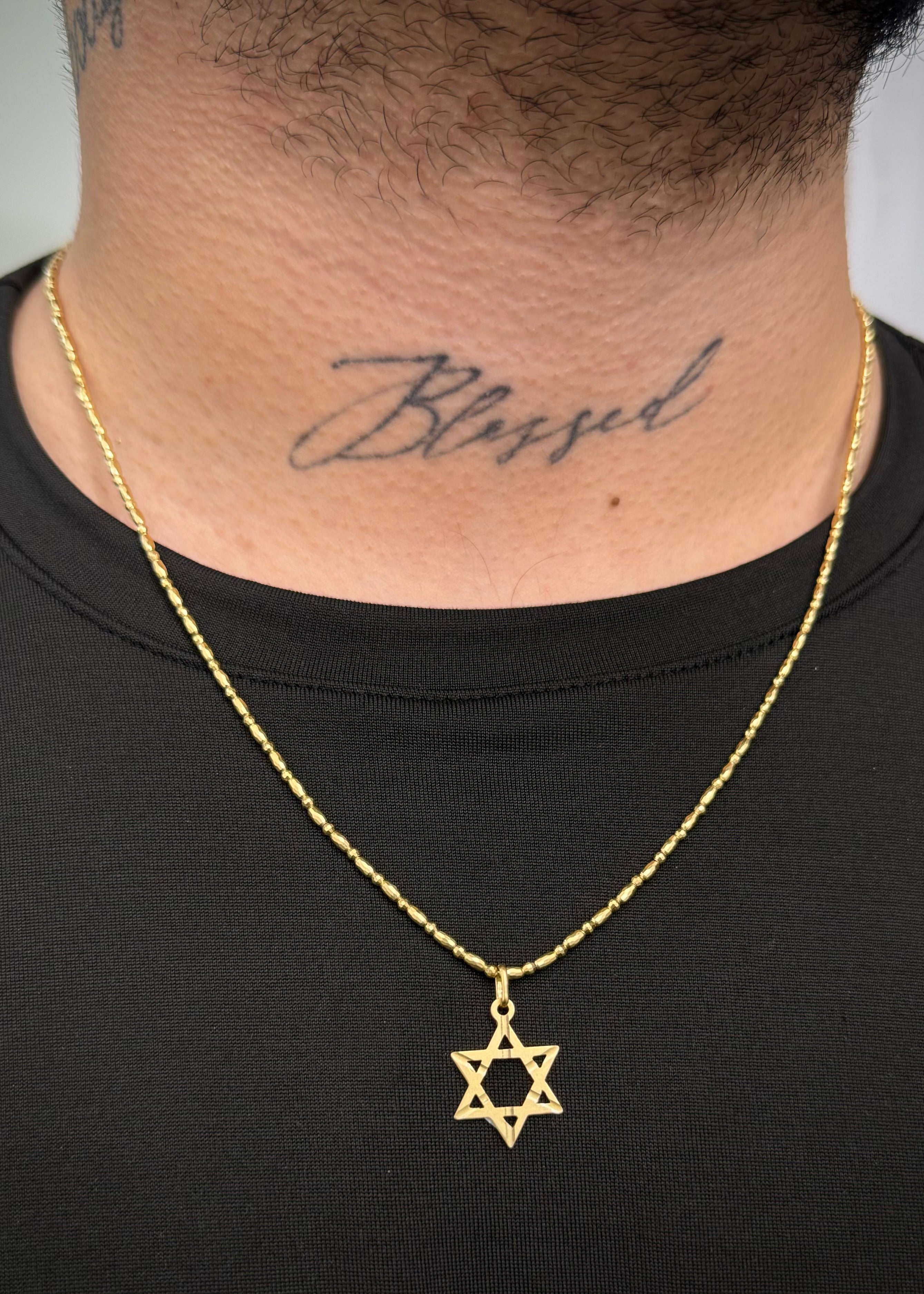 Dije Estrella de David 1.3gr / 2.5cm / 15.9mm — Oro Amarillo