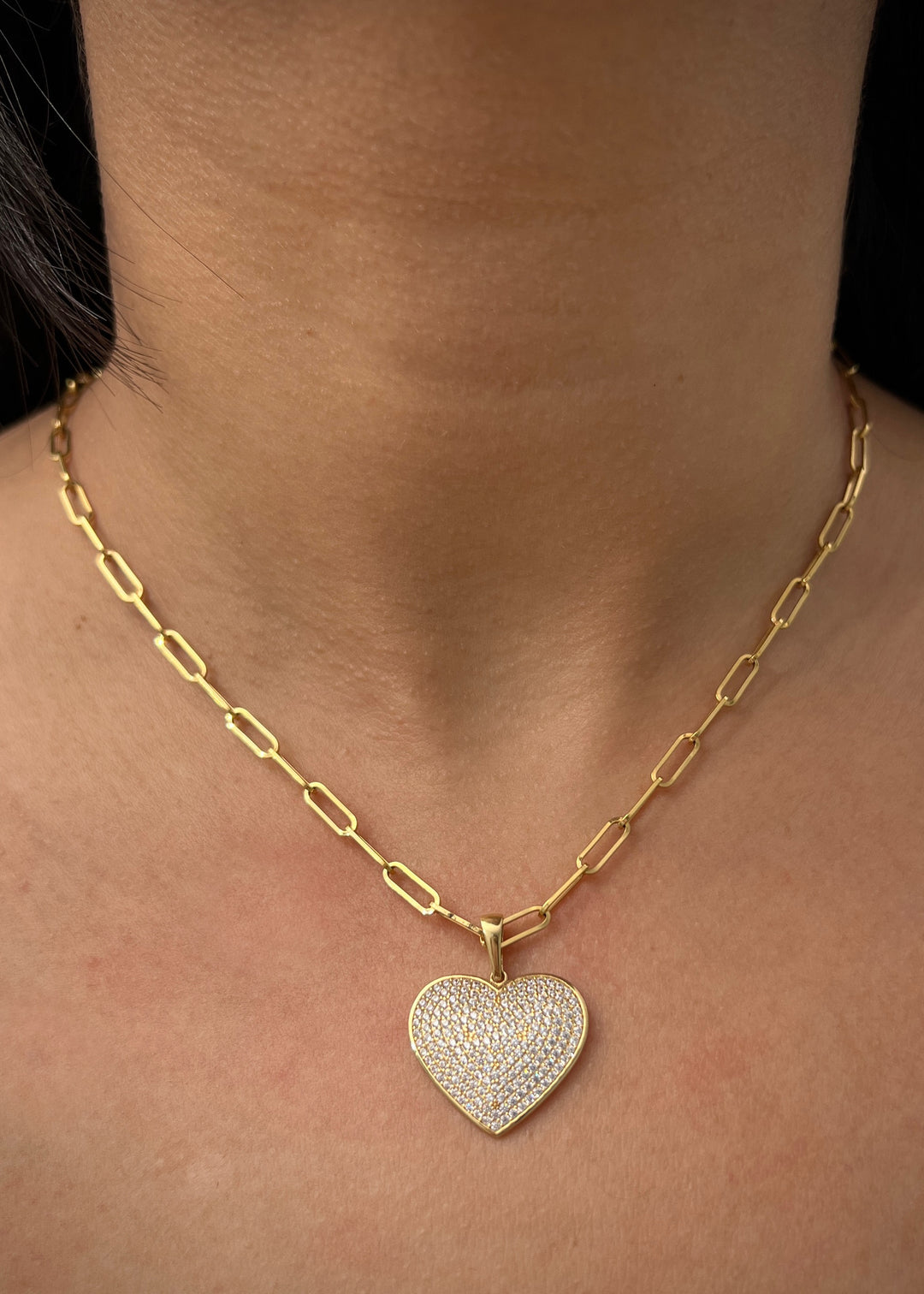 Dije corazon con swarovski blanco 3.05gr / Largo 2.6cm — Oro Amarillo