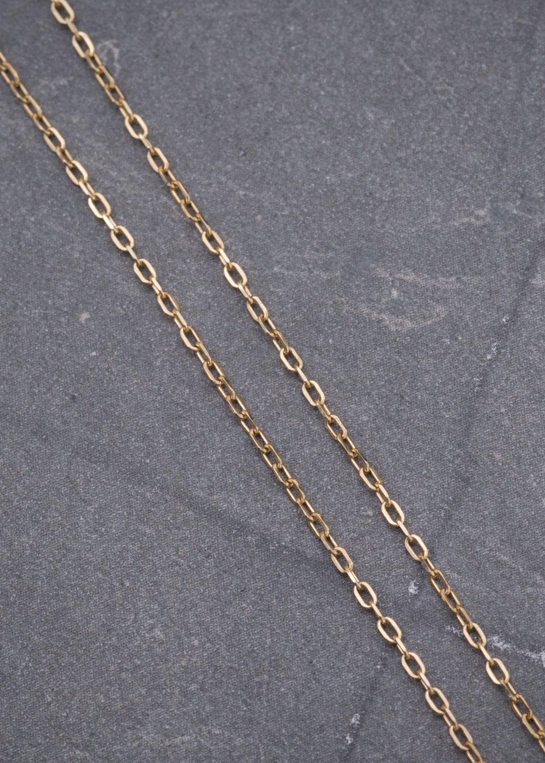 Cadena Aro Seguido 1.4gr / 45cm / 1mm — Oro Amarillo