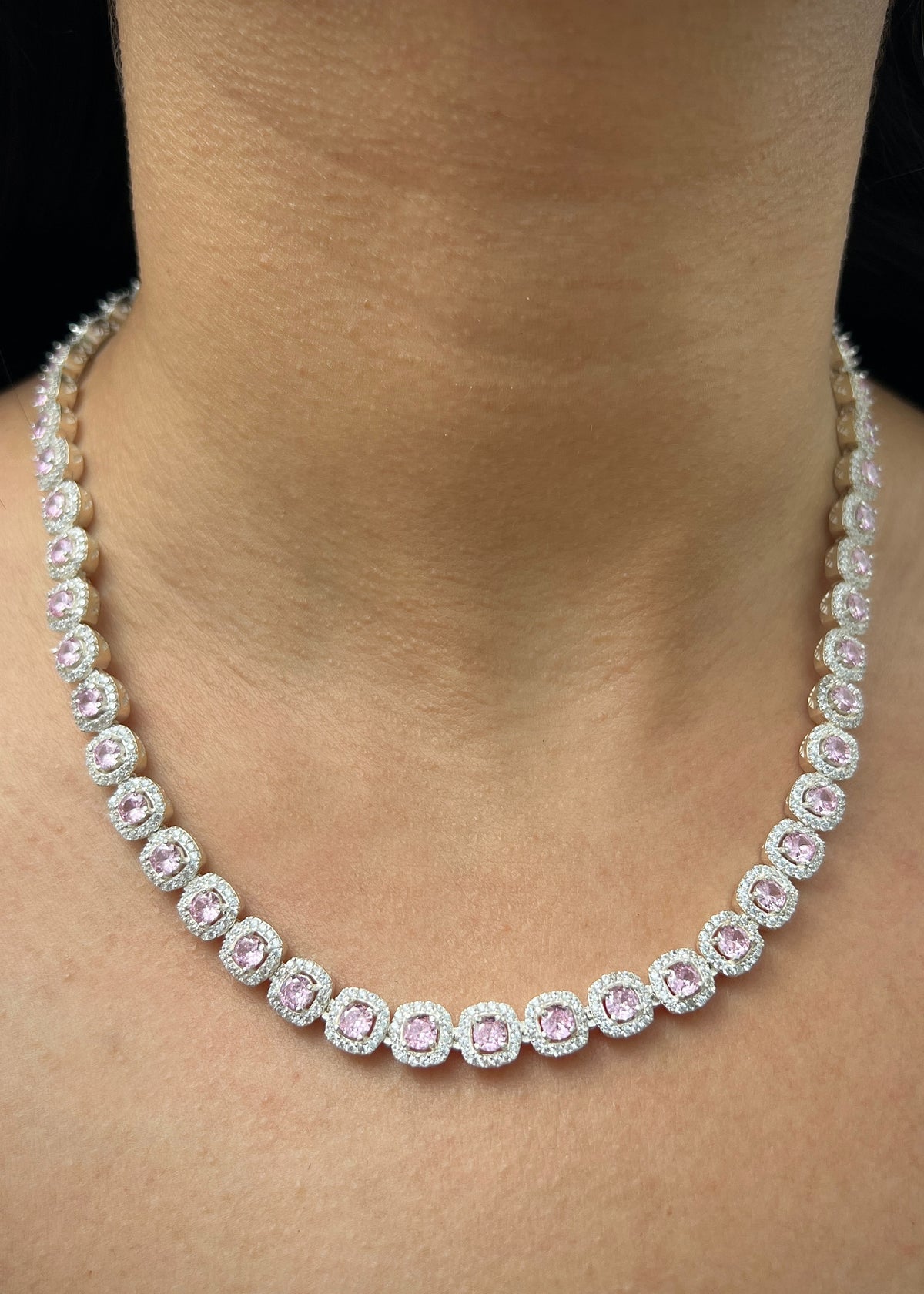 Cadena Tenis con Swarovski Rosado y Blanco 52.45gr / 45cm / 7.6mm — Plata 925