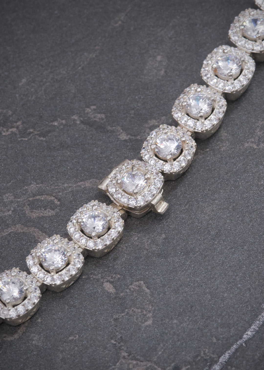 Cadena Tenis con Swarovski Blanco 65.3gr / 55cm / 7.6mm — Plata 925