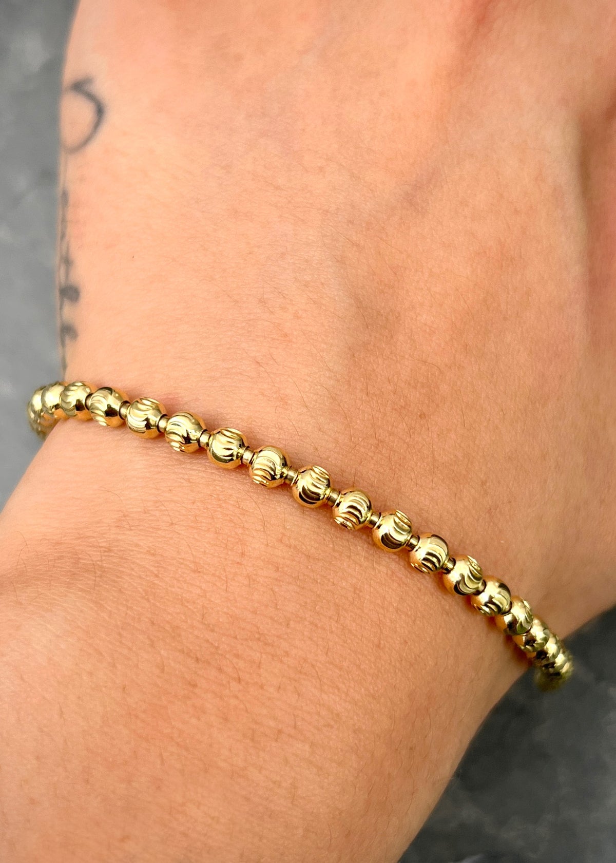 Pulso Militar Luna 7.35gr / 18cm / 4mm — Oro Amarillo