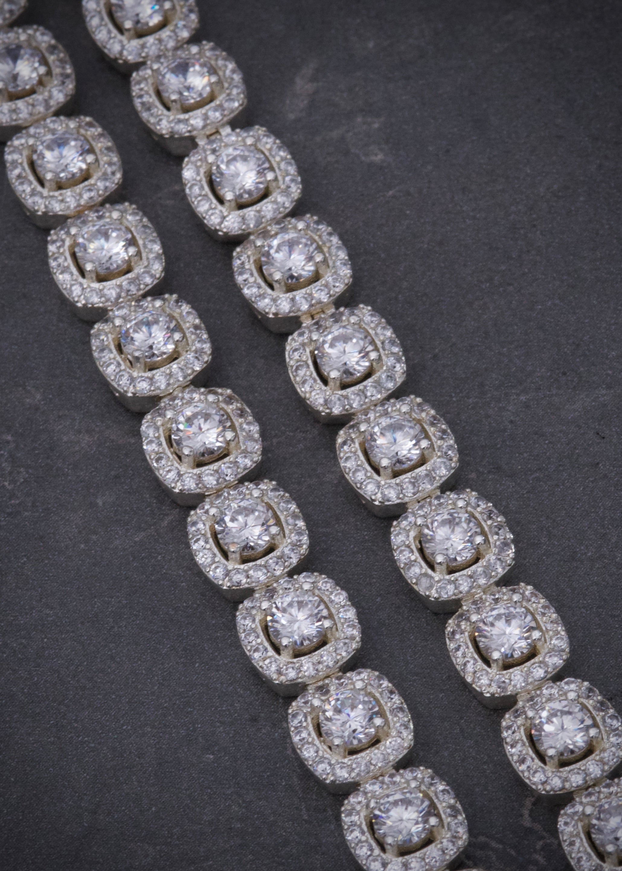 Cadena tenis con swarovski blanco 47.8gr / Largo 40cm / Plata B