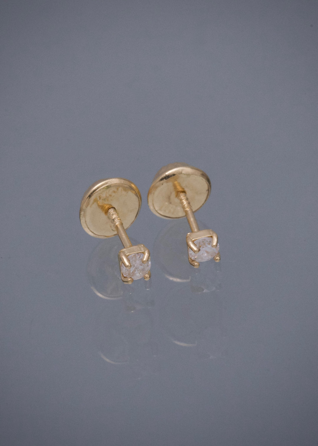 Topos con 11pts de Moissanita 0.45gr / 0.2cm / 2.6mm — Oro Amarillo