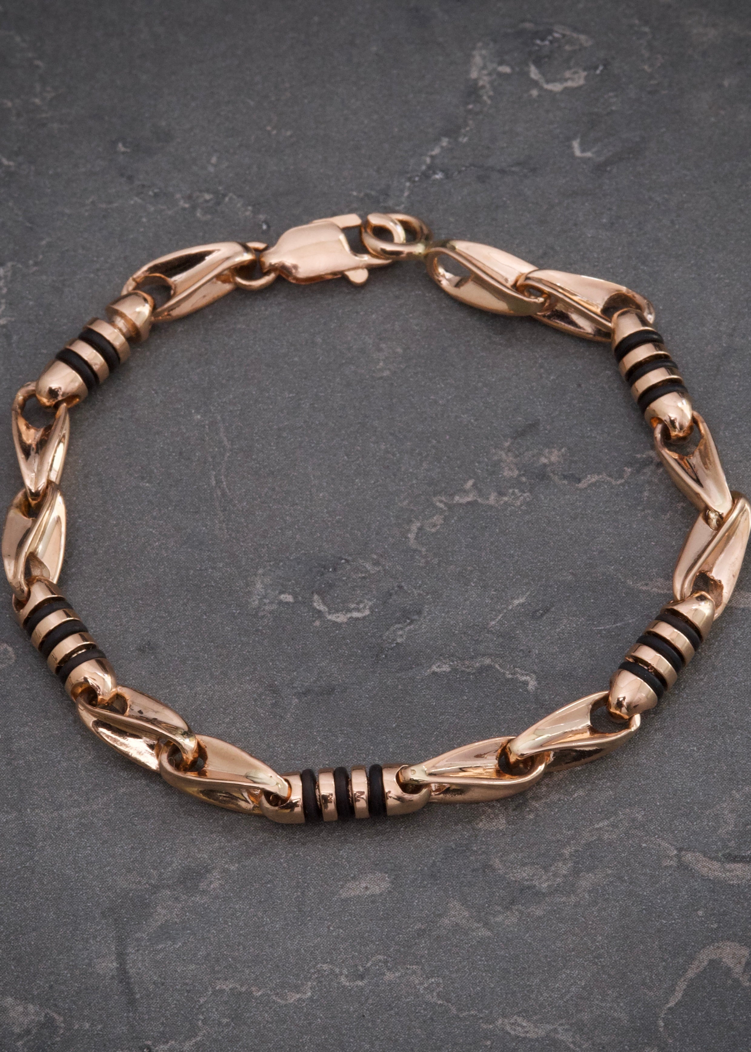 Pulso rustico 14.95gr / Largo 17.5cm / Oro Rosado Nac M