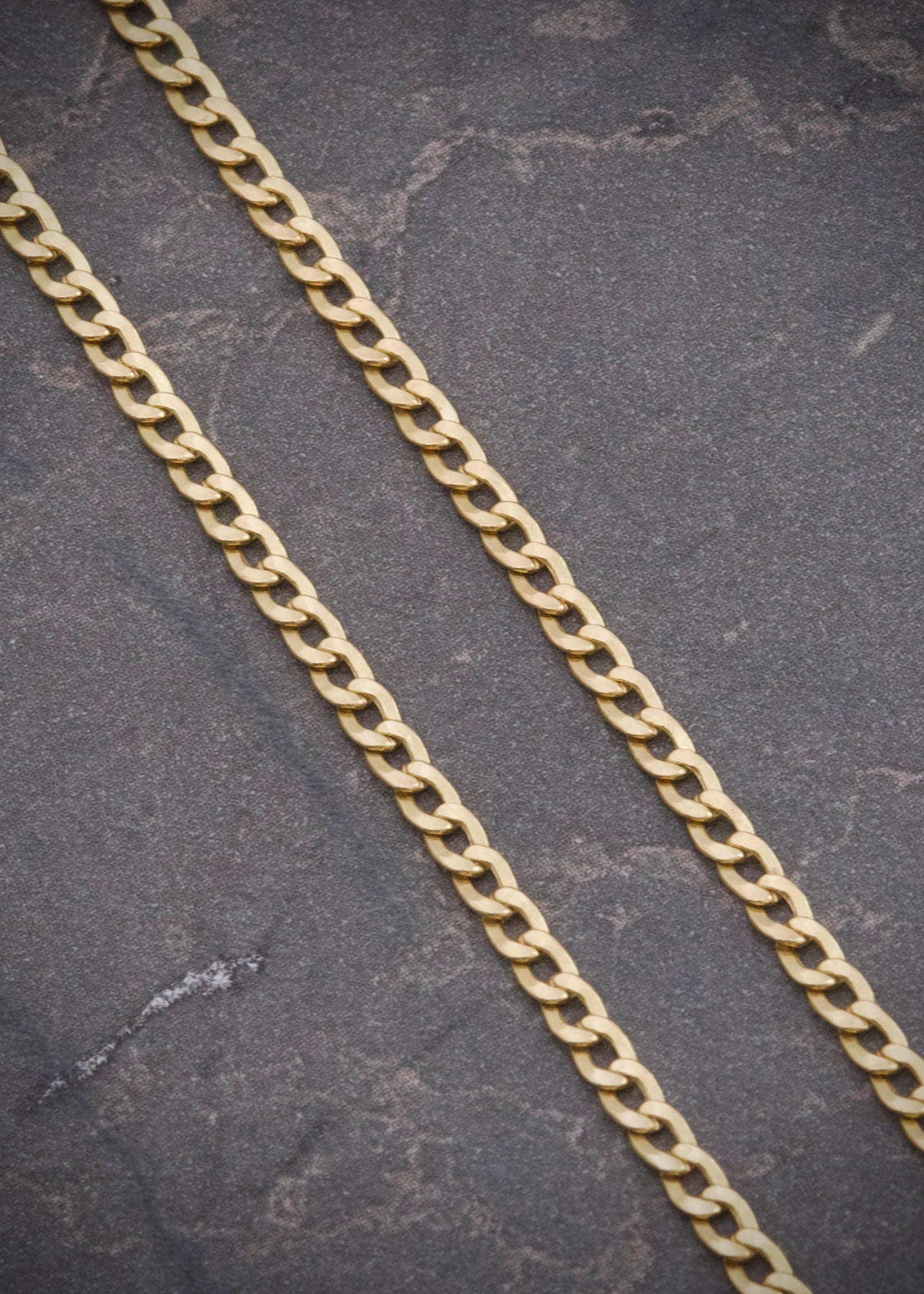 Cadena Cubana 3.95gr / Largo 63cm / Oro Amarillo italy cte M