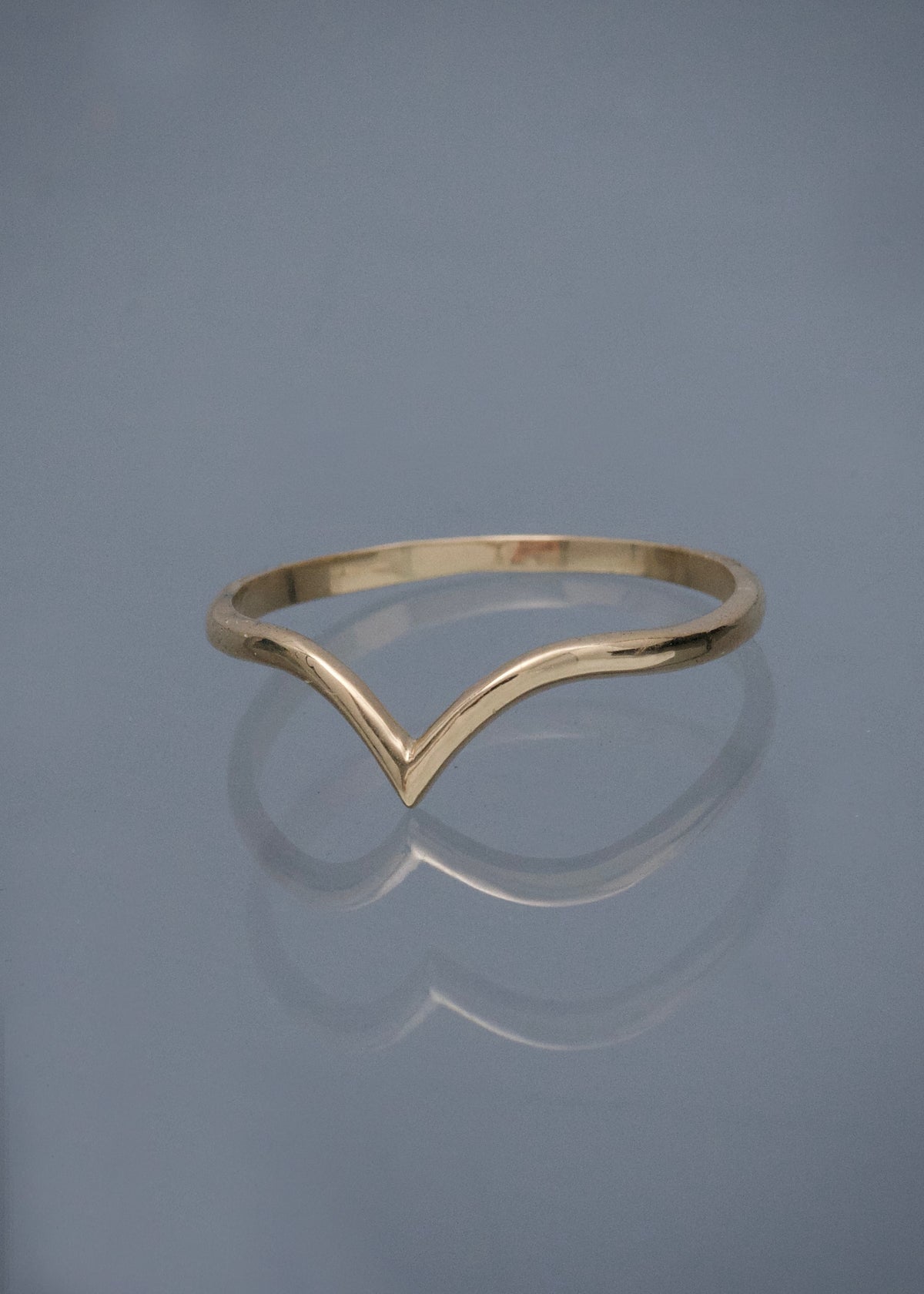 Anillo Liso 1.3gr / Talla 7 1/4 — Oro Amarillo