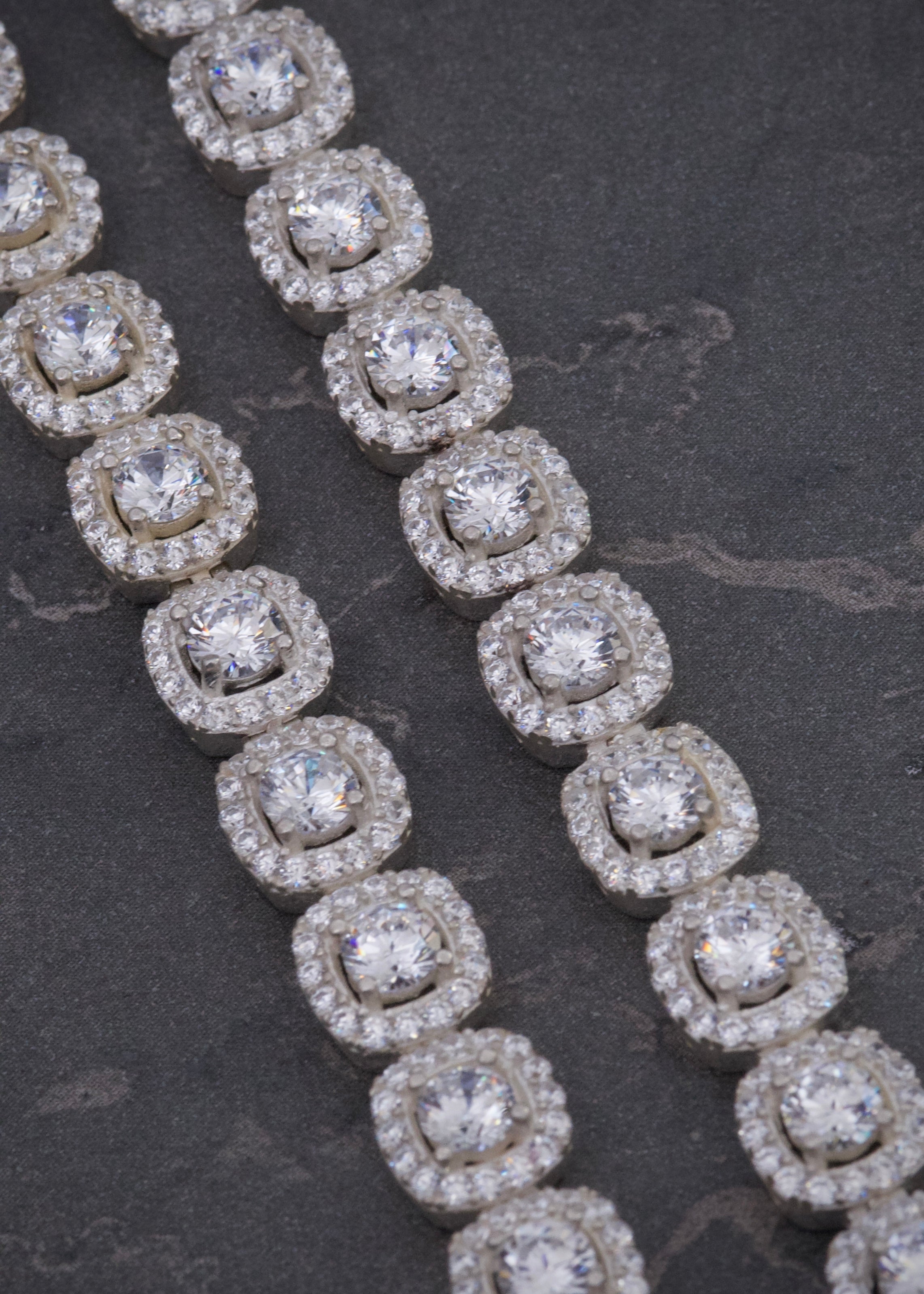 Cadena tenis con swarovski blanco 76.2gr / Largo 65cm / Plata B