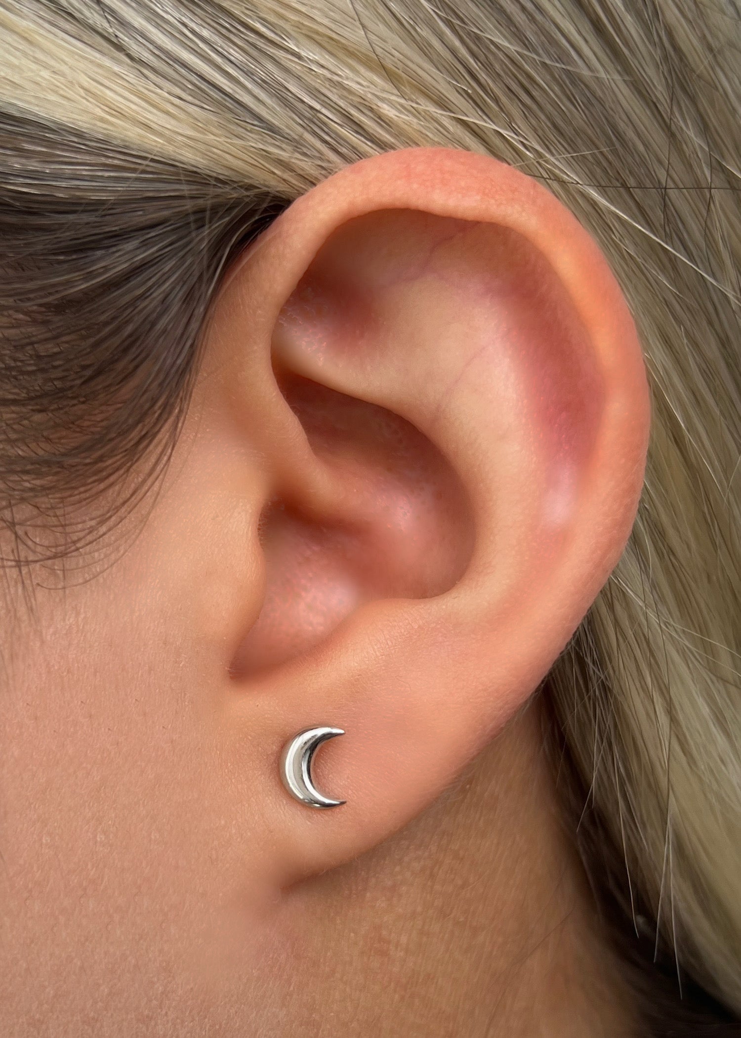 Topos Luna 0.5gr / Largo 0.6cm / Oro Blanco Nac M