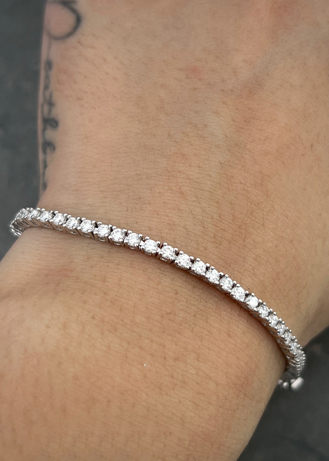 Pulso tenis con 300pts de moissanita 6.6gr / Largo 18cm / Plata (Joya) M