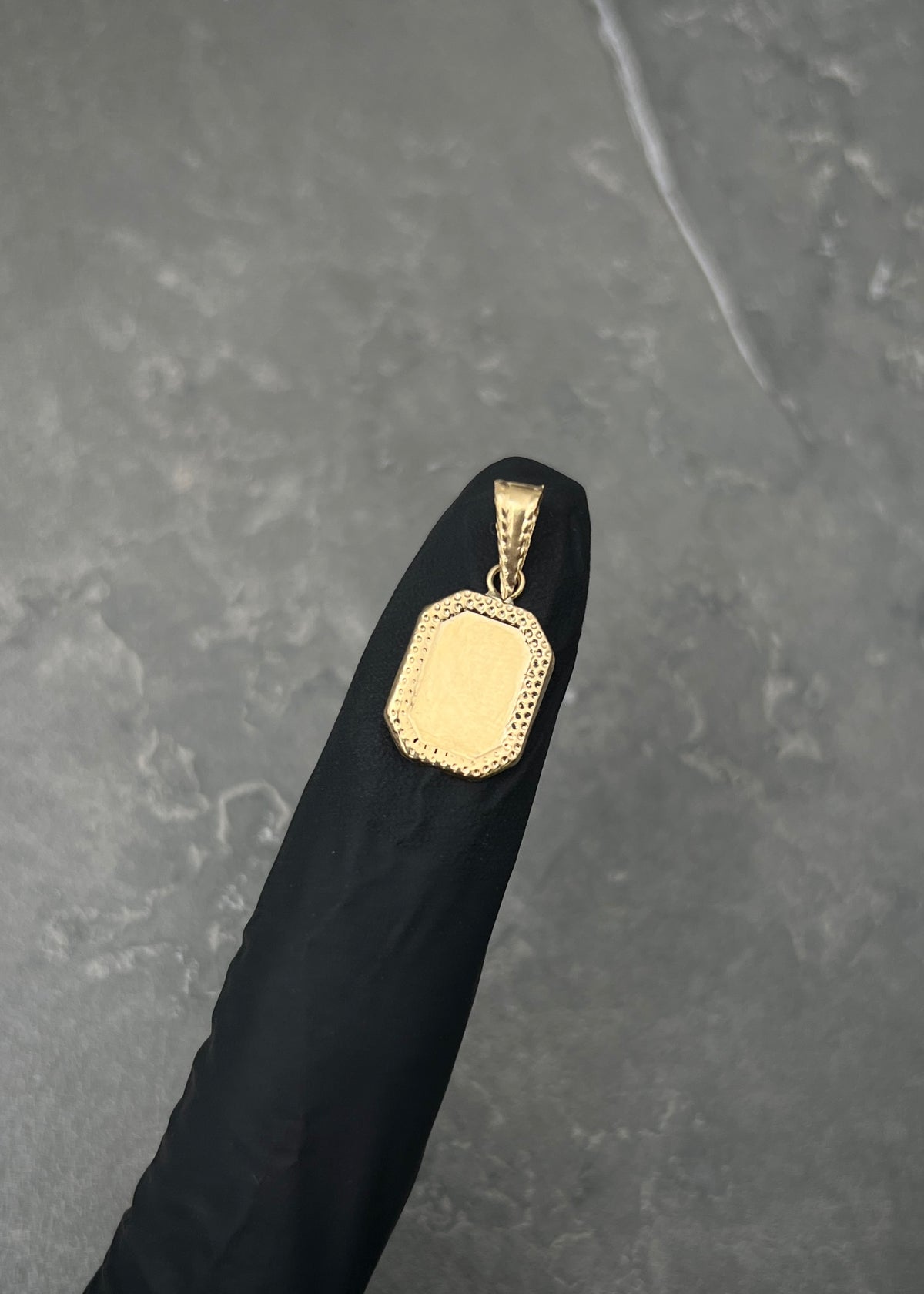 Dije Placa Diamantada 0.4gr / 2.3cm / 10mm — Oro Amarillo