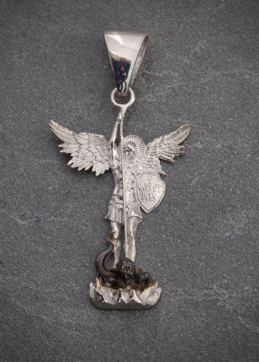 Dije arcangel san miguel 2gr / Largo 3.1cm — Oro Blanco