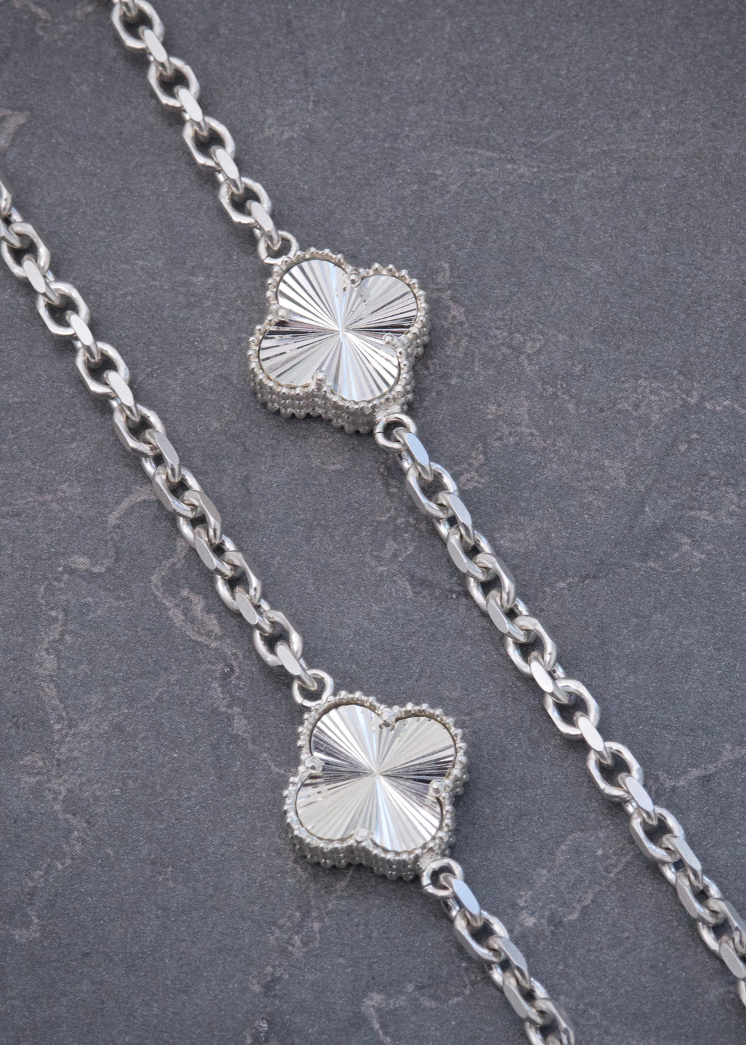 Cadena Lucky Clover Diamantada 23.7gr / 50cm / 13.8mm — Plata 925
