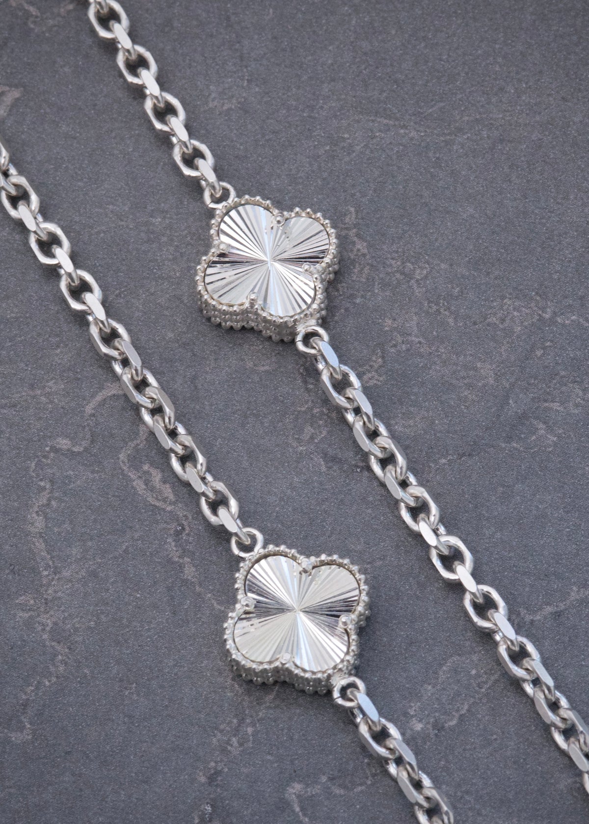 Cadena Lucky Clover Diamantada 23.7gr / 50cm / 13.8mm — Plata 925