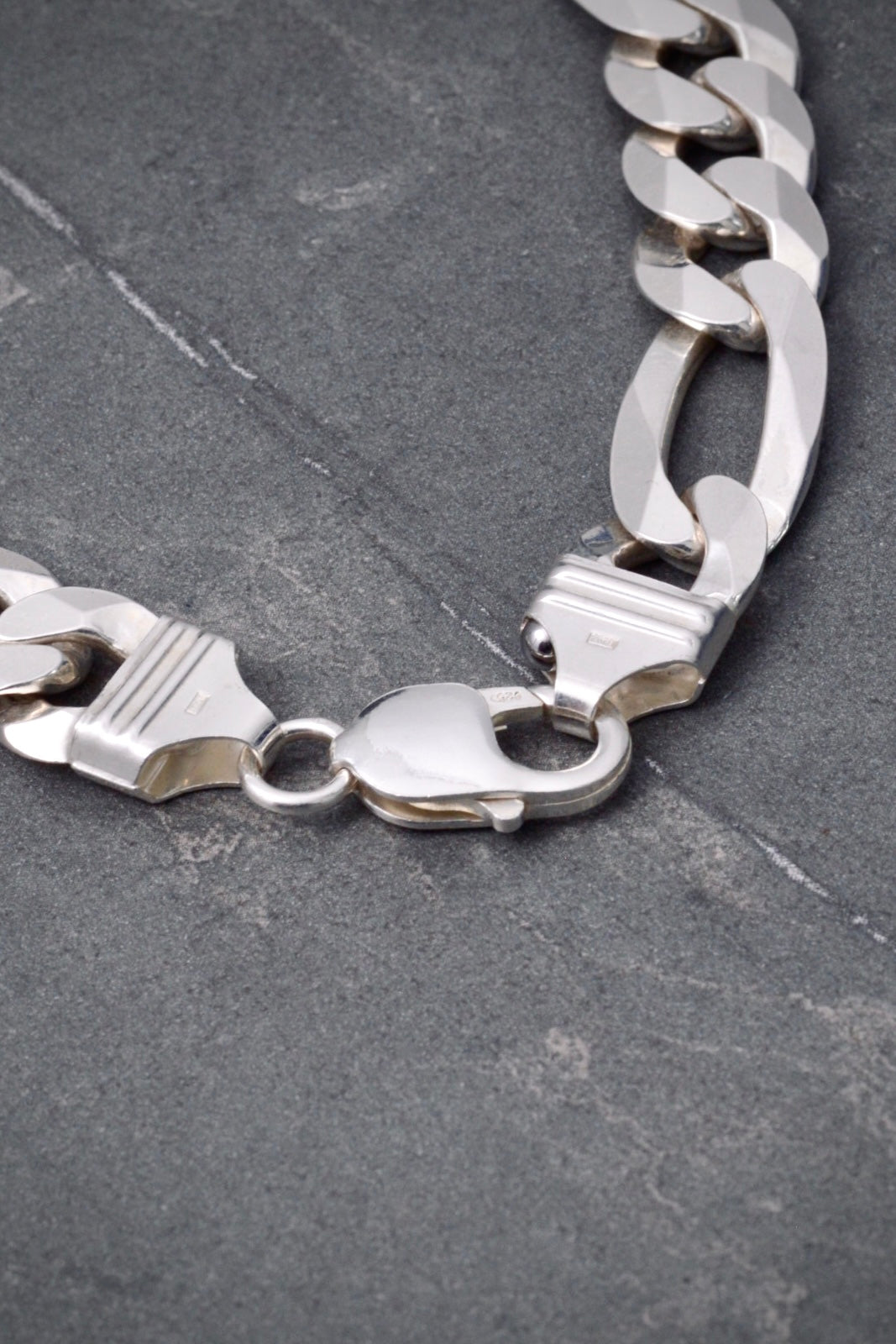 Cadena figaro 107.4gr / Largo 60cm / Plata P