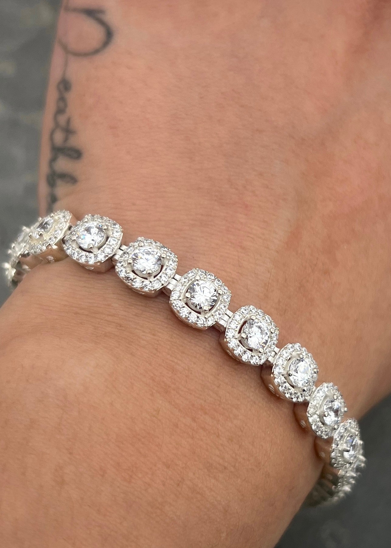 Pulso tenis con swarovski blanco 21.15gr / Largo 17cm / Plata B