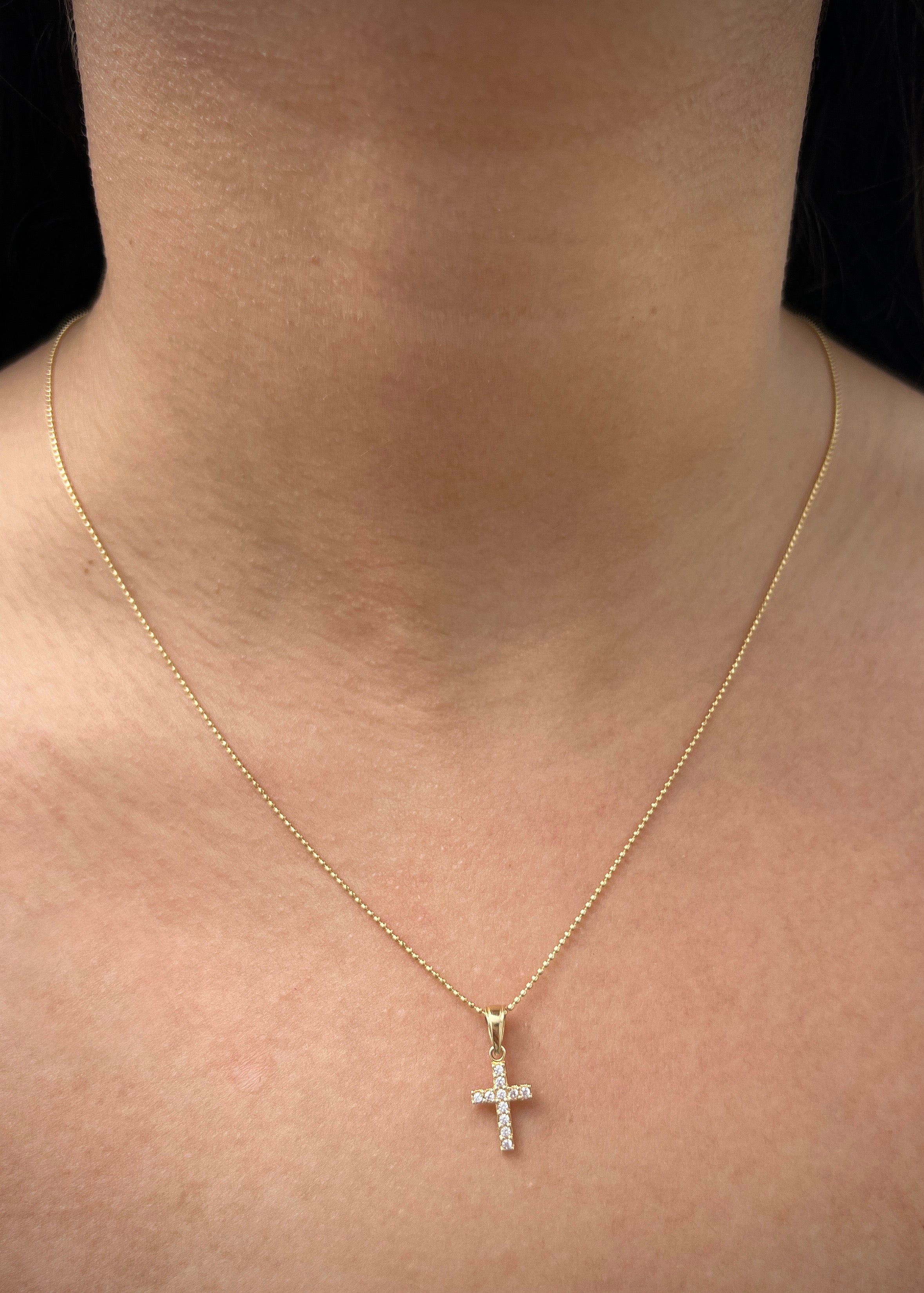 Dije CRUZ COn SWAROvski BLAnco 0.7gr / LArgo 1.8cm / Oro Amarillo Nac P