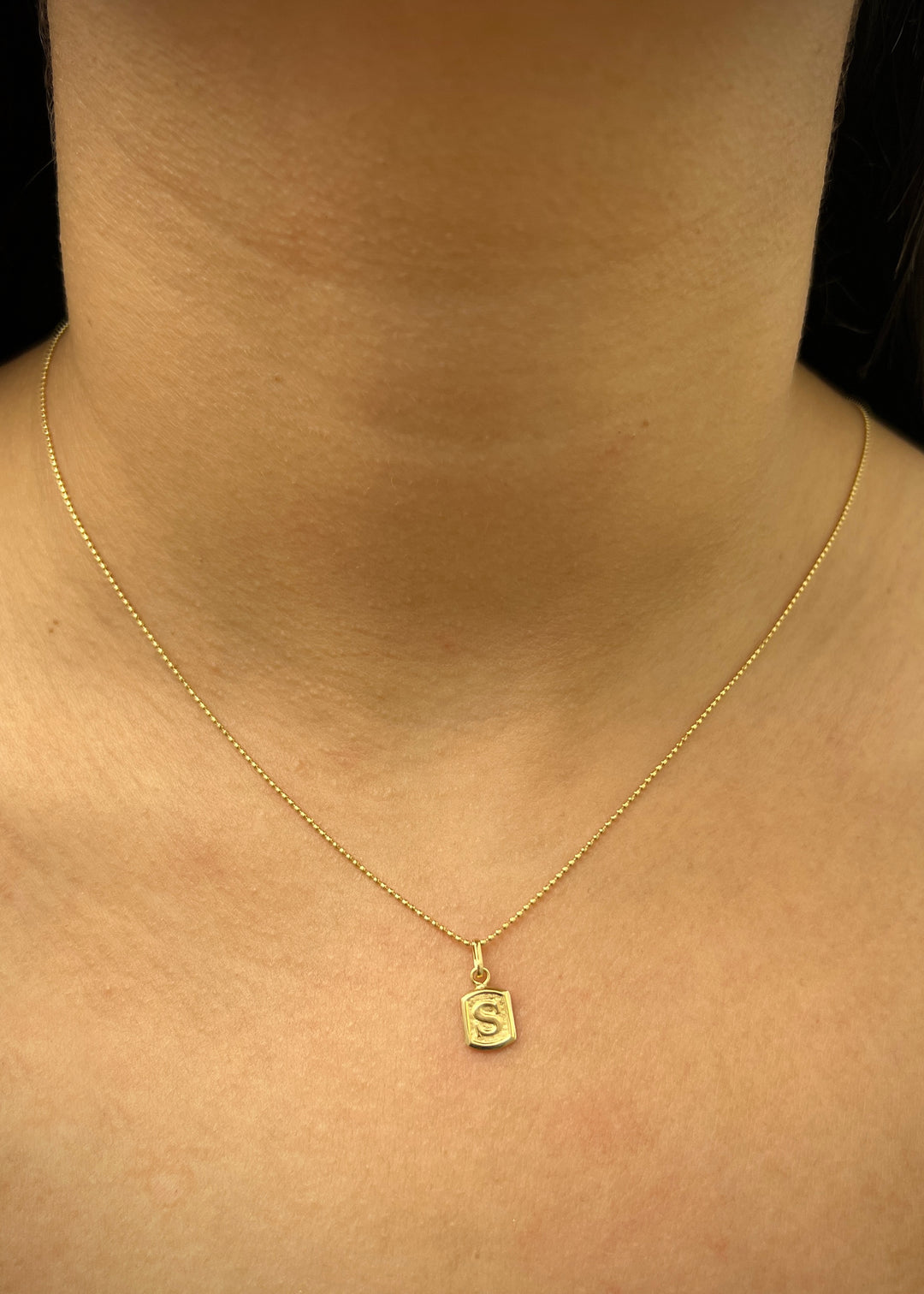 Dije Letra S 0.35gr / 1.5cm / 6mm — Oro Amarillo