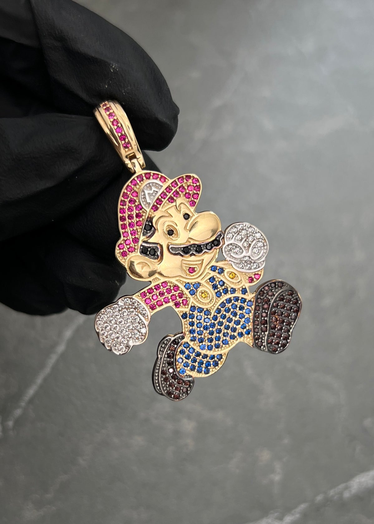 Dije Mario Bross 9.8gr / 4.8cm / 32mm — Oro Amarillo