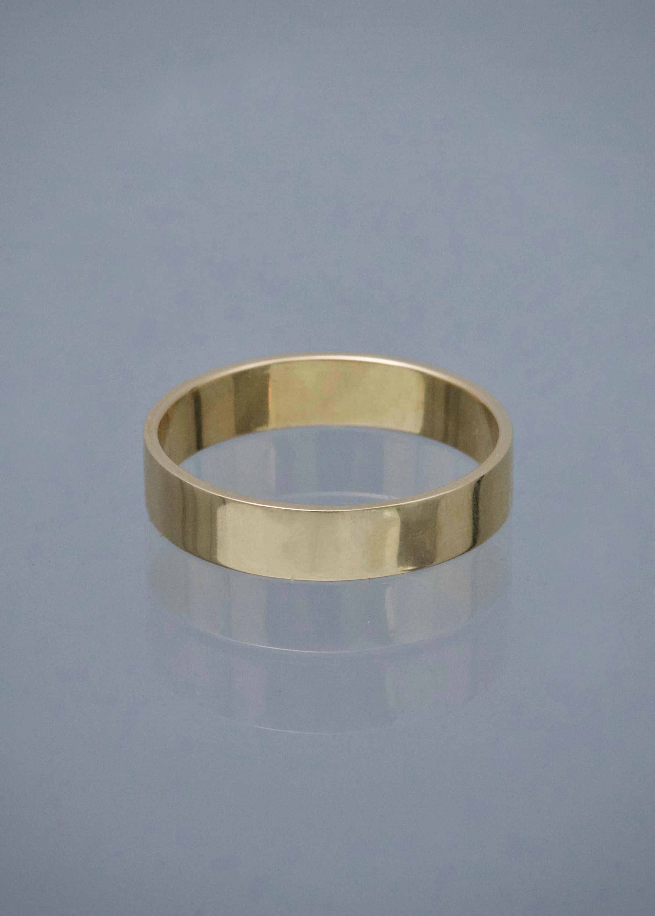 Argolla lisa 5.9gr / Talla 12 — Oro Amarillo